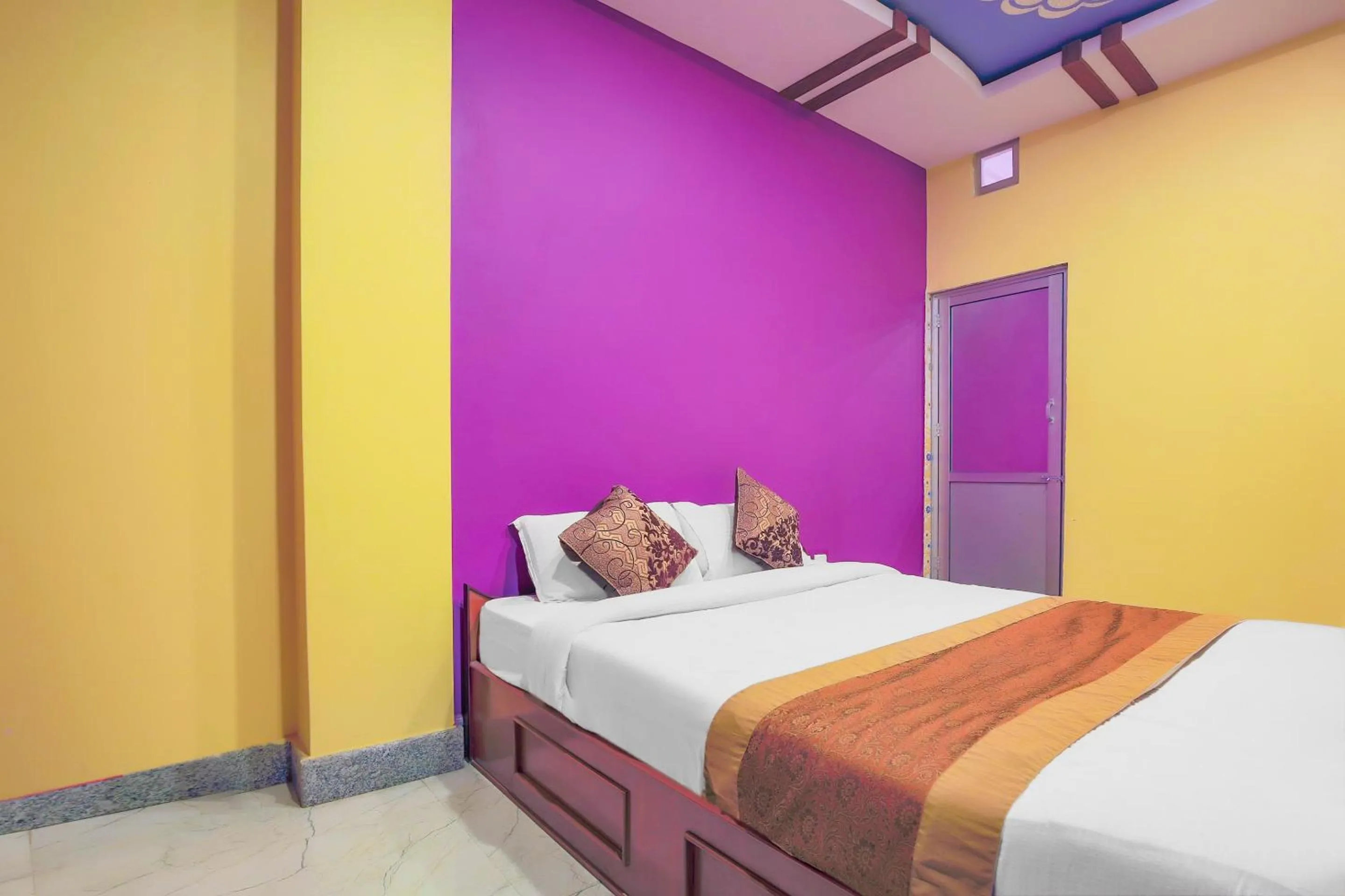 Bedroom in Hotel Diamond