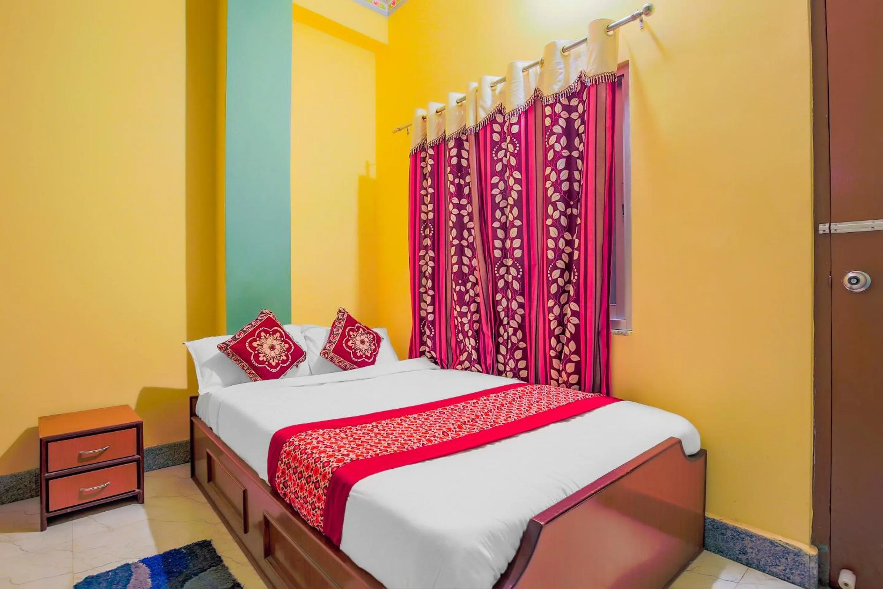 Bedroom in Hotel Diamond