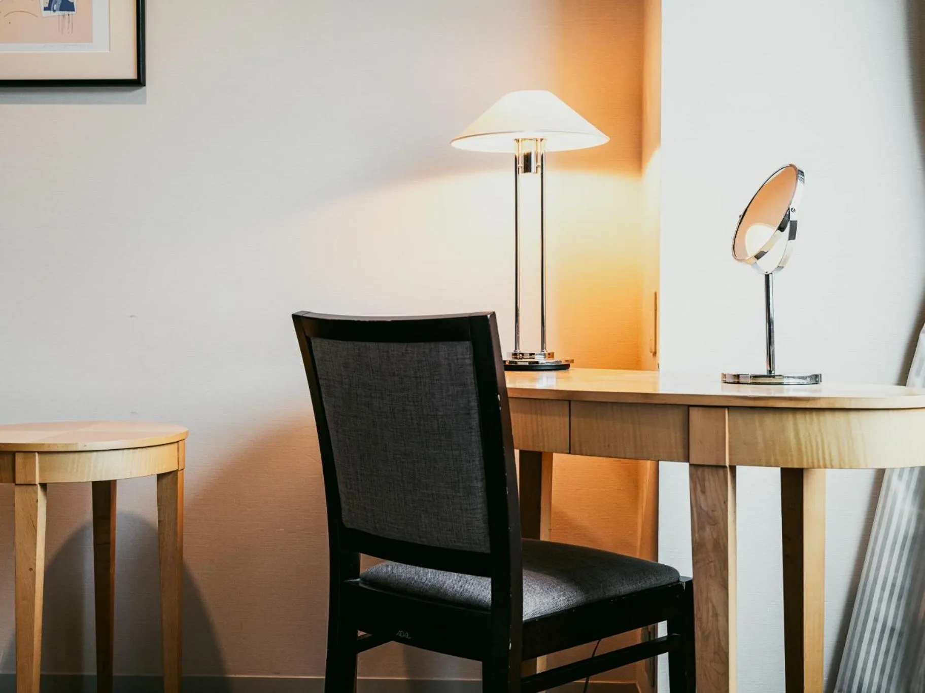 hair dresser in Oarks Canal Park Hotel Toyama