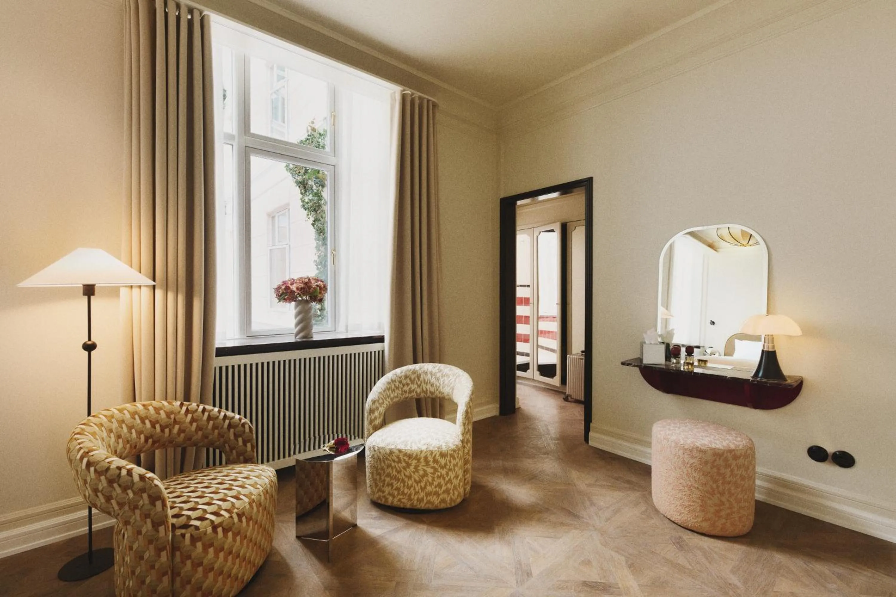 Seating area in Hotel Bella Grande