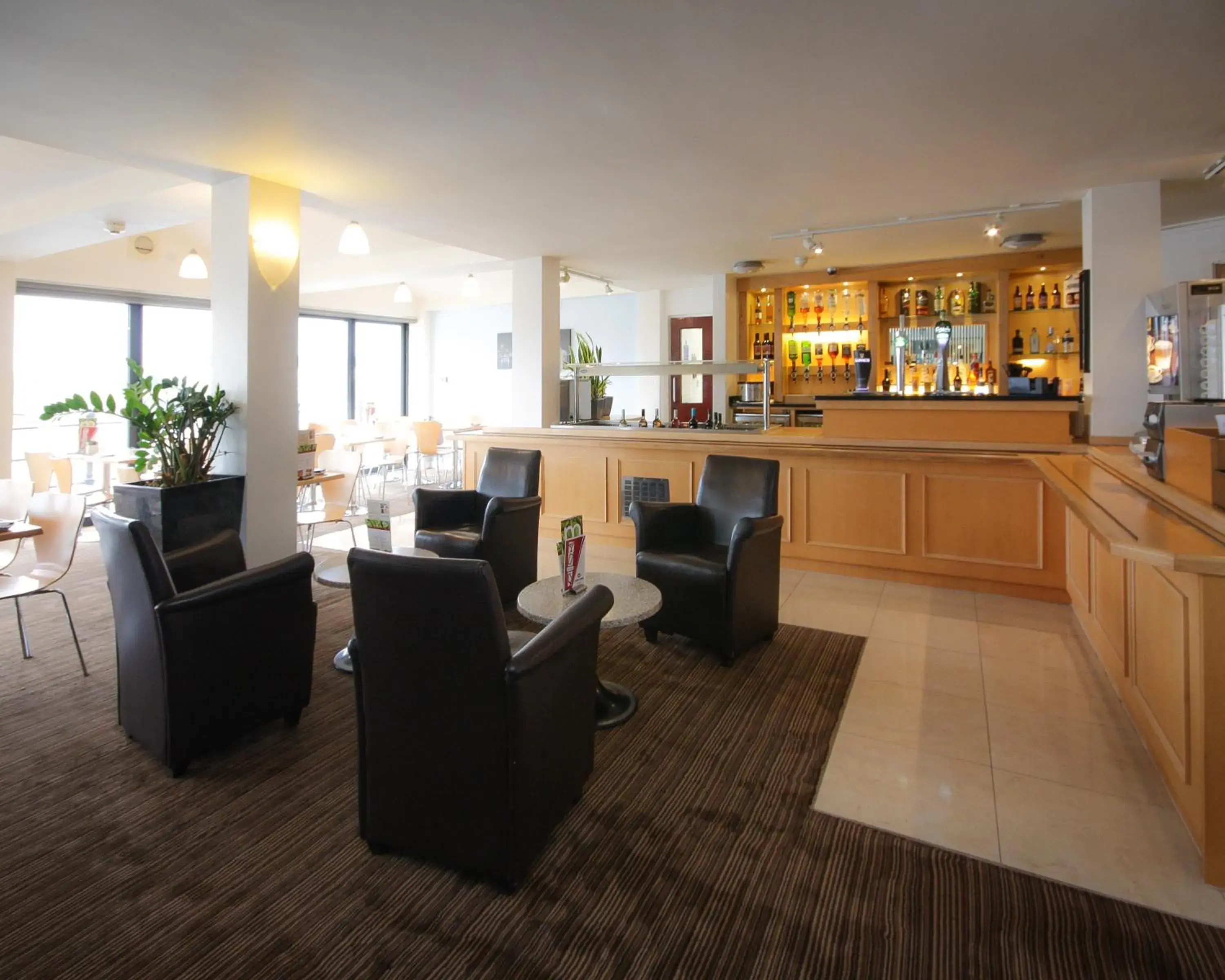 Lounge or bar in The Dolby Hotel Liverpool - Free city centre parking Lounge or bar in The Dolby Hotel Liverpool - Free city centre parking