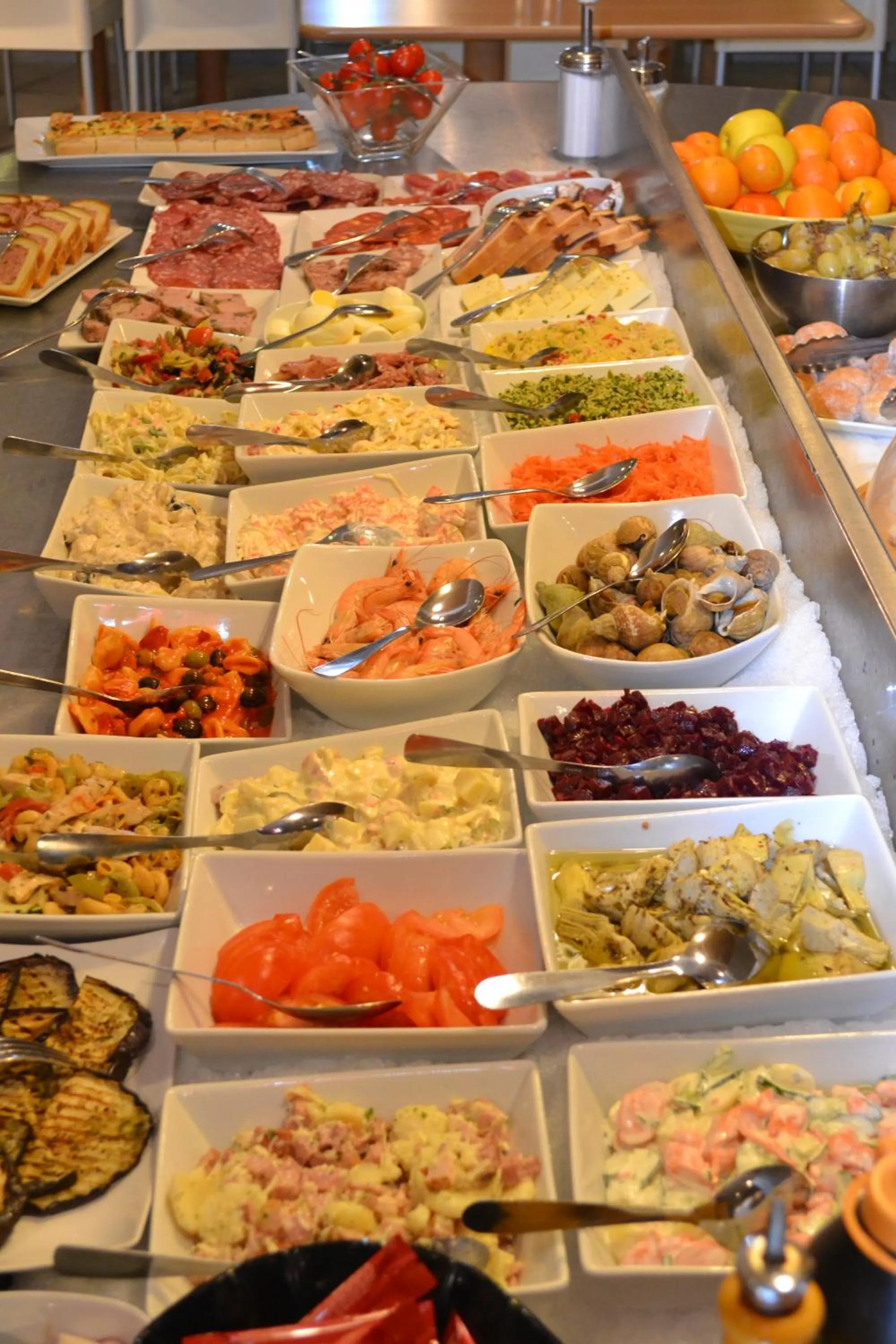 Food close-up in The Originals City Hôtel Marseille Aéroport