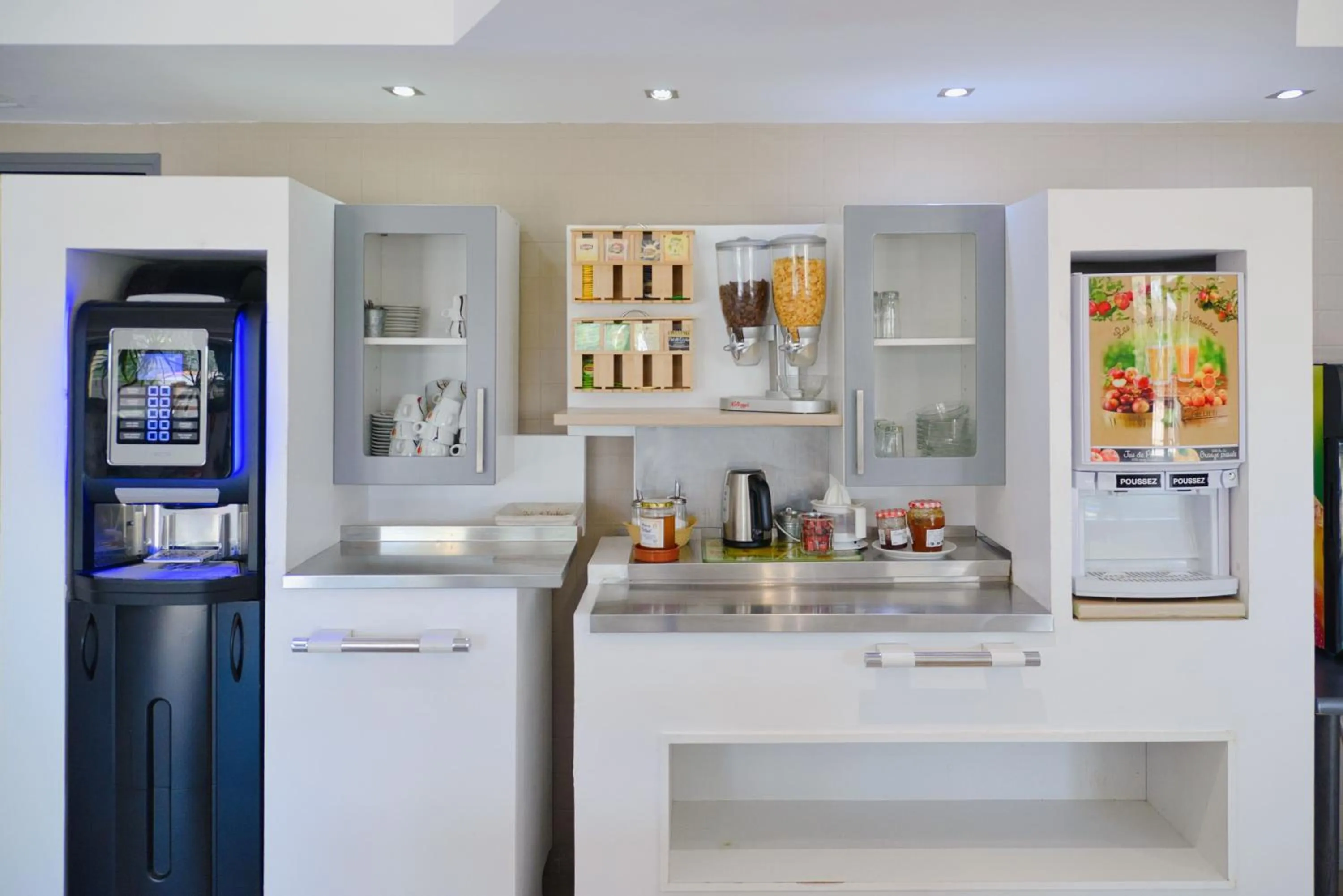 Breakfast in Villa Martégale Hôtel Restaurant