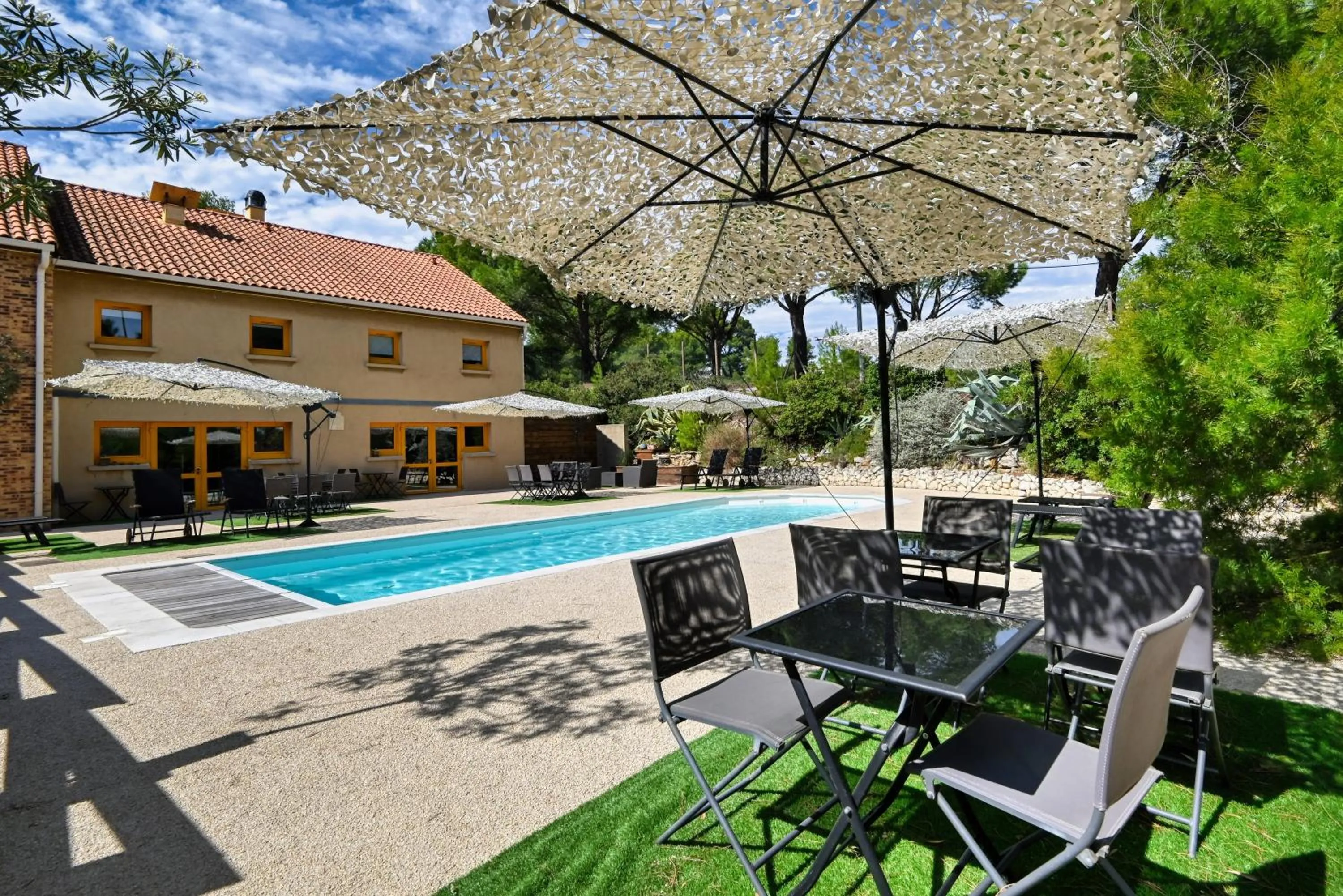 Patio in Villa Martégale Hôtel Restaurant