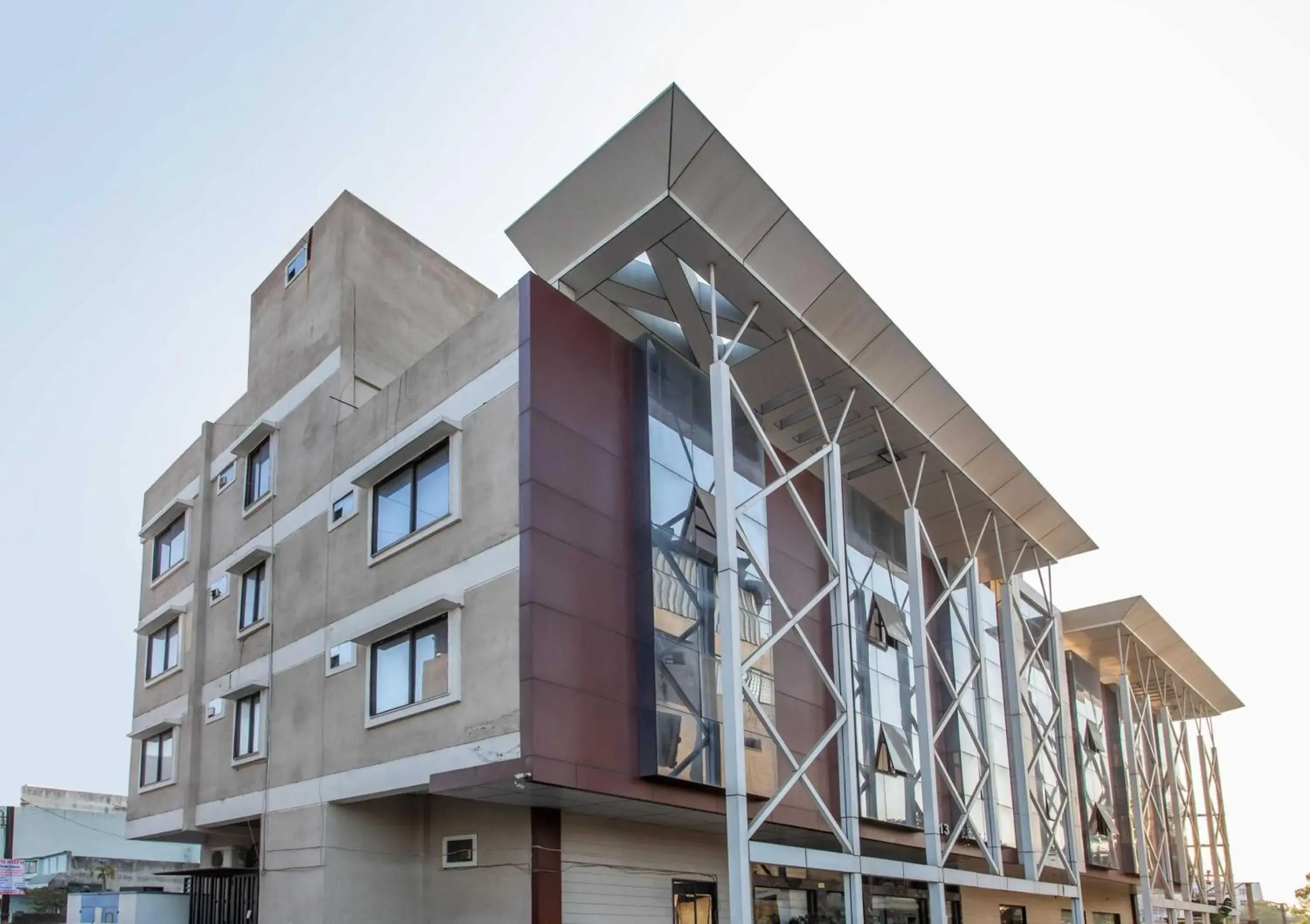 Facade/entrance in Capital O Swan Paradise Facade/entrance in Capital O Swan Paradise