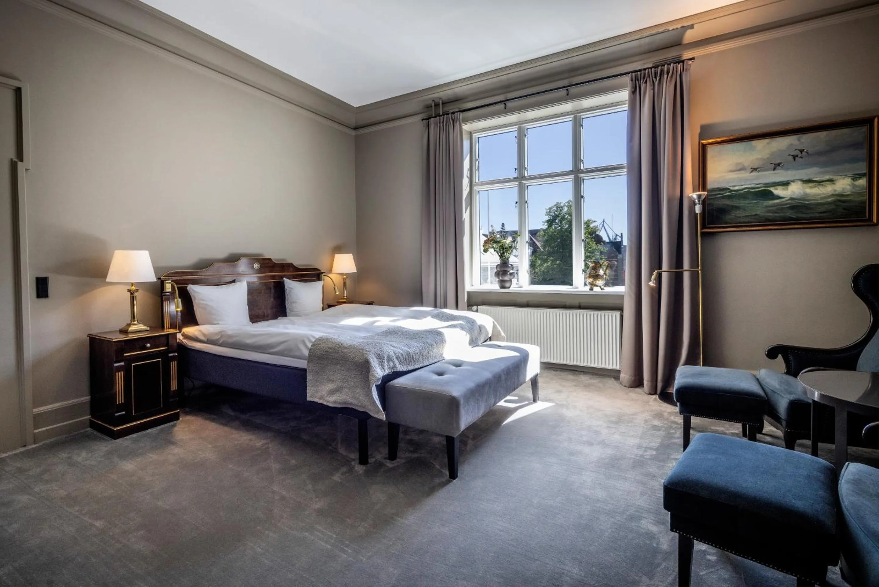 Photo of the whole room, Bed in Hotel Royal