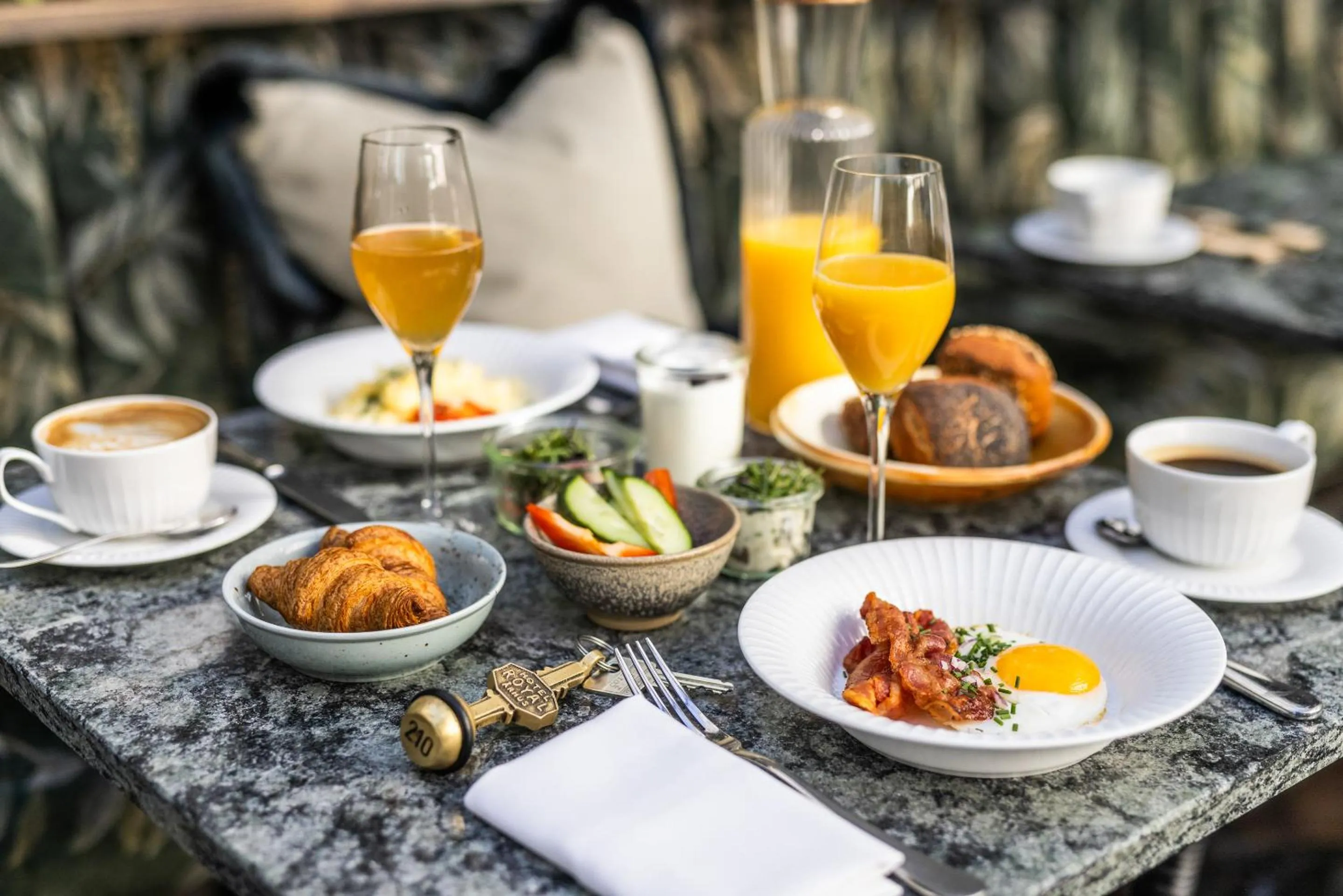 Breakfast in Hotel Royal