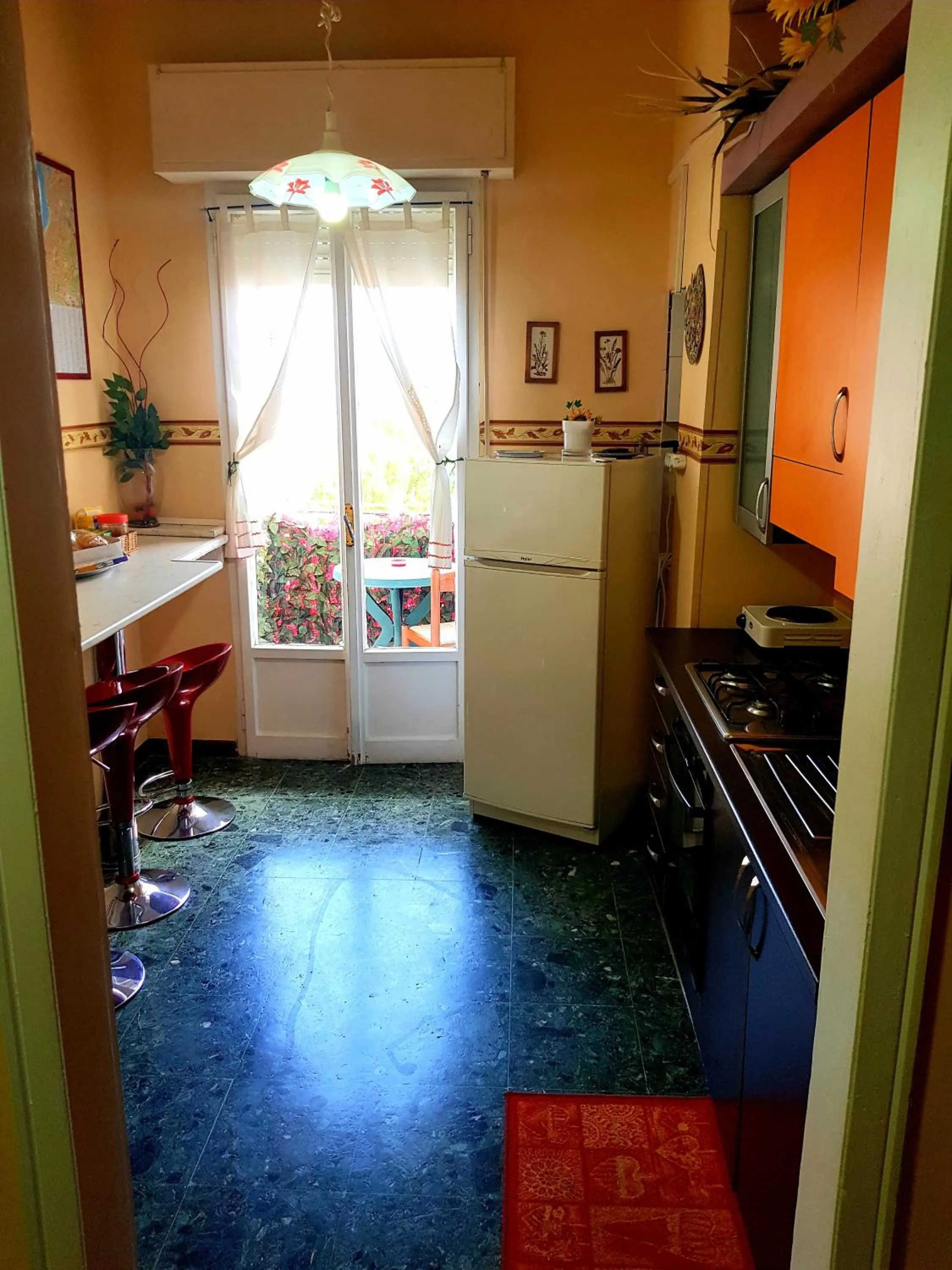 Kitchen or kitchenette in Vista Mare Rooms
