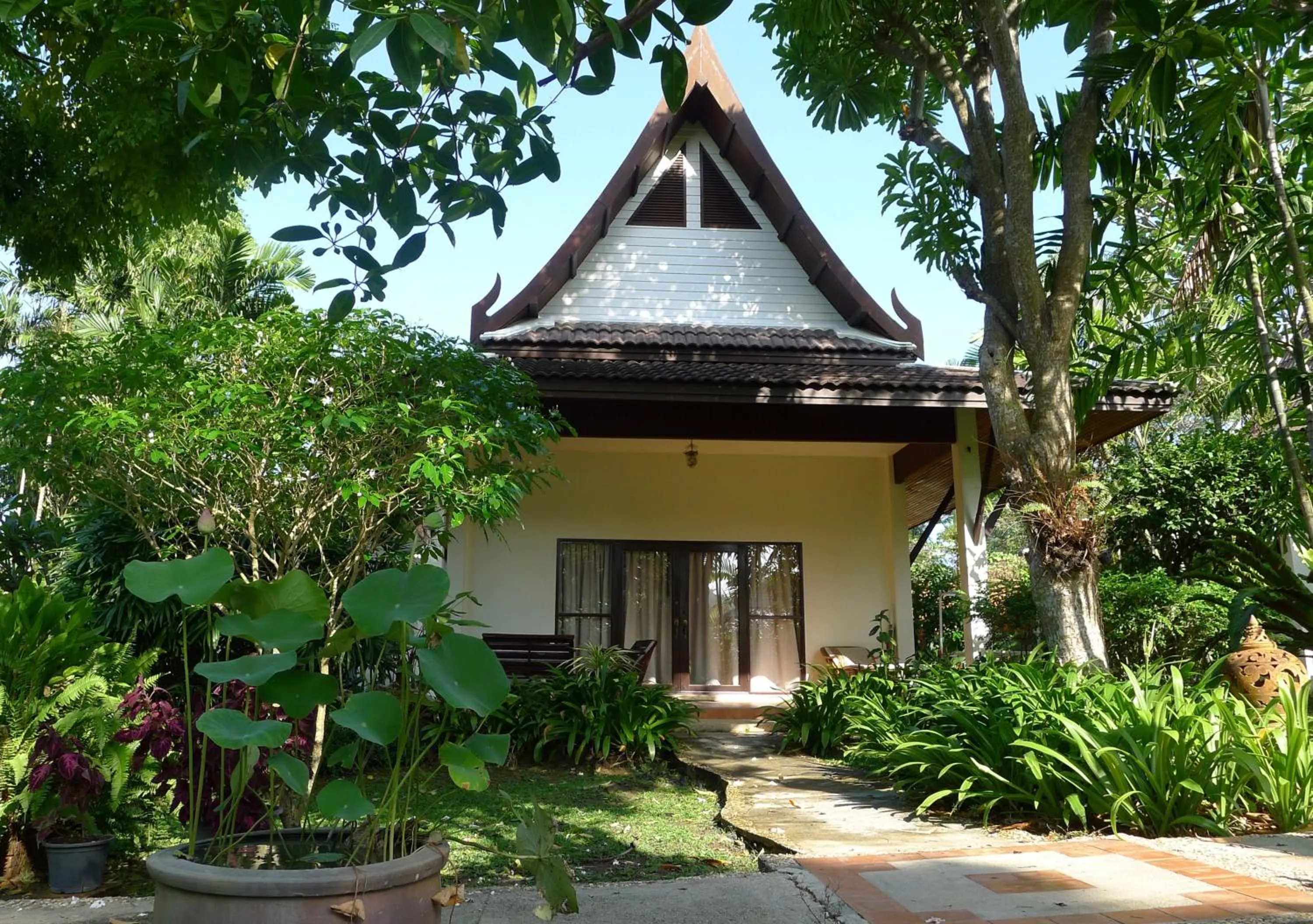 Facade/entrance in Symphony Villa