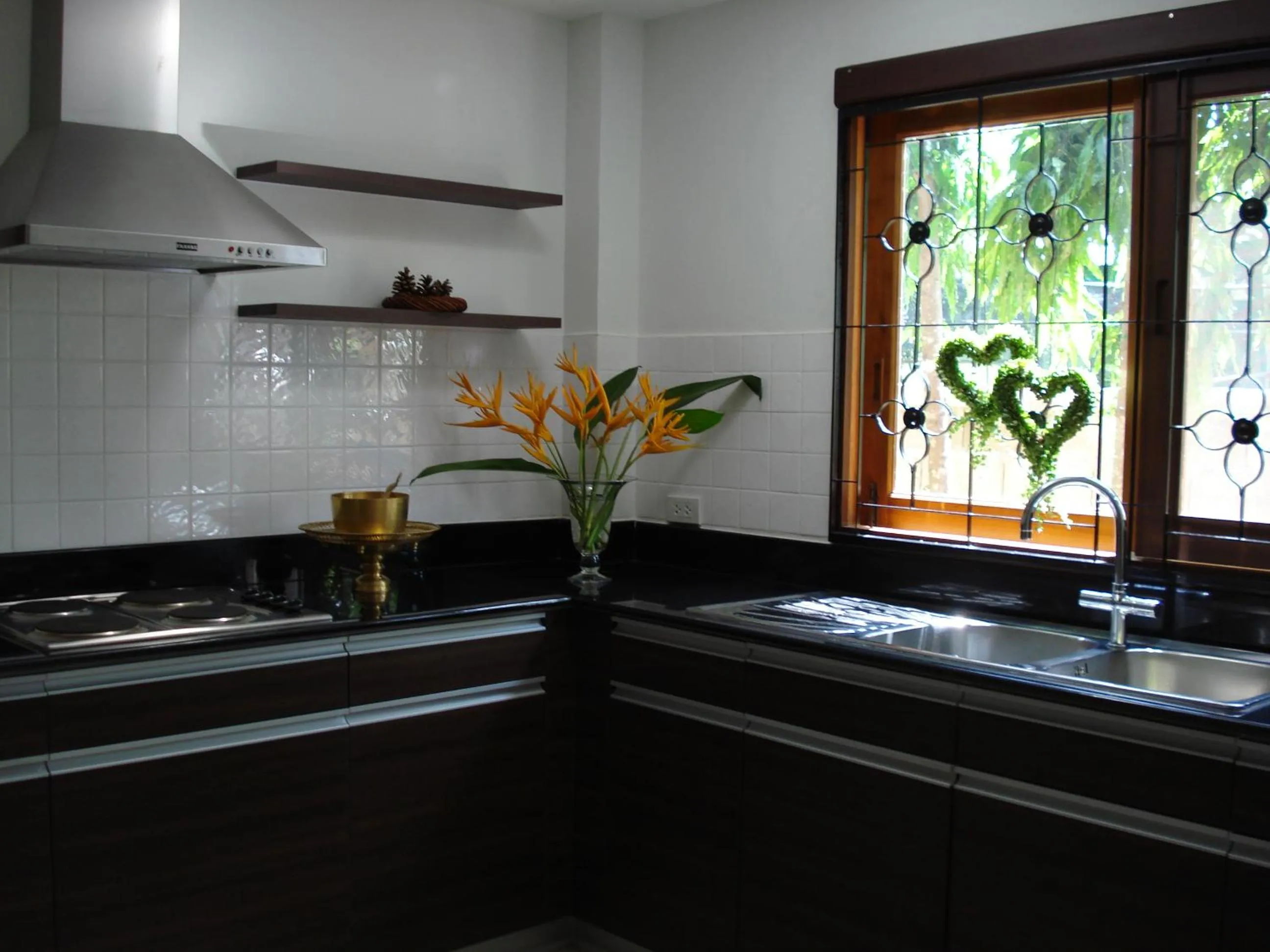 Kitchen or kitchenette in Symphony Villa