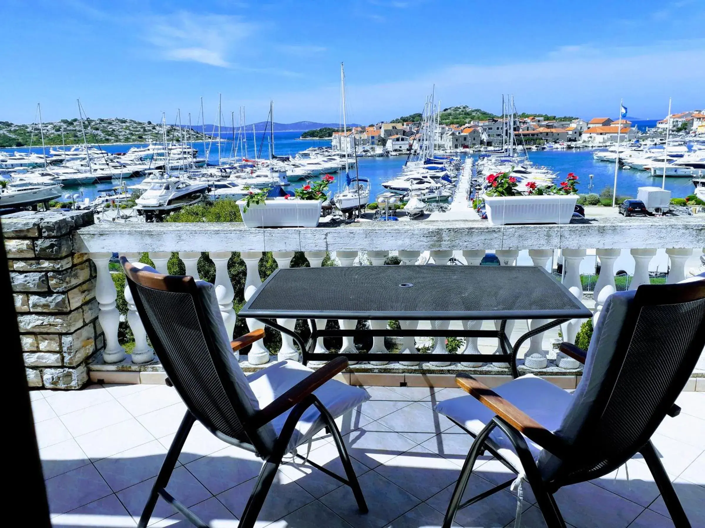 Apartment with Sea View in Apartments Tiho&Marija Apartment with Sea View in Apartments Tiho&Marija