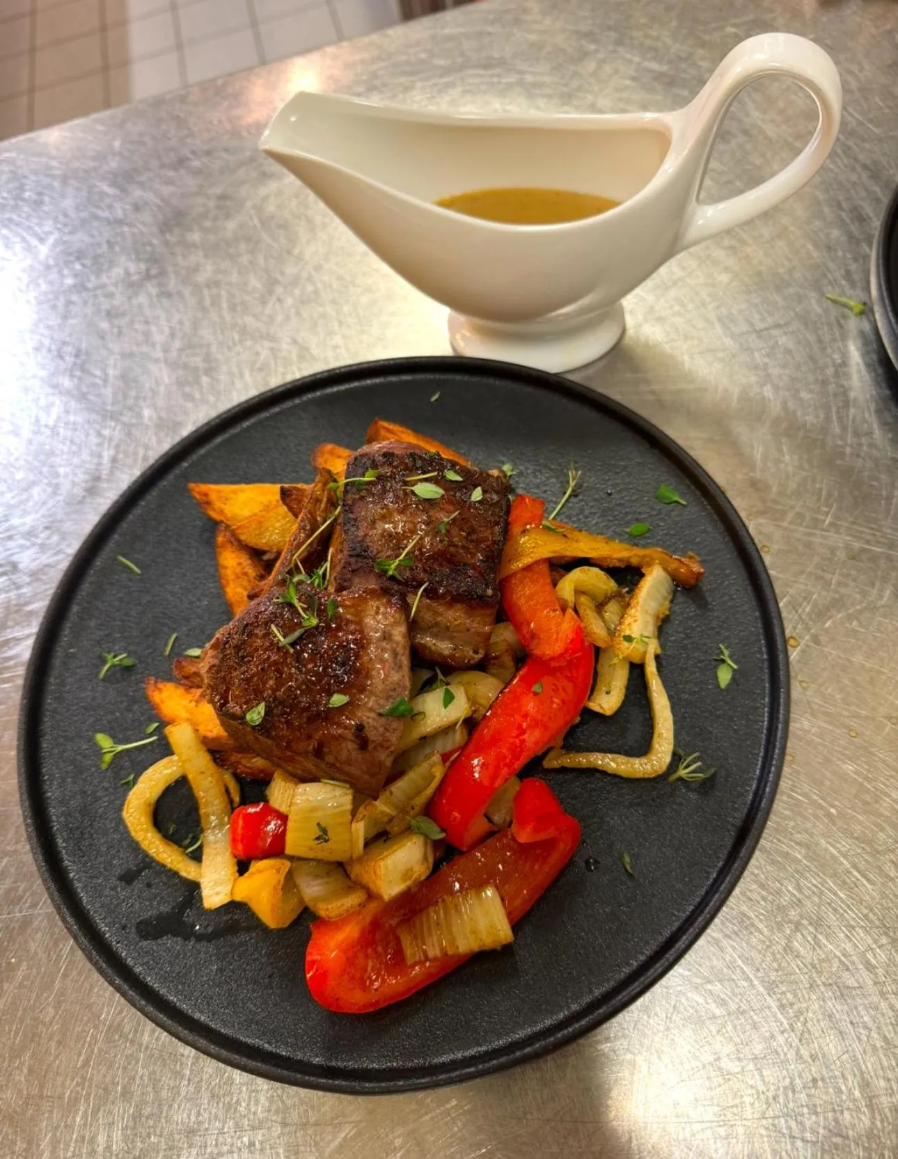 Restaurant/places to eat in Hotell Maritim Skjervoy