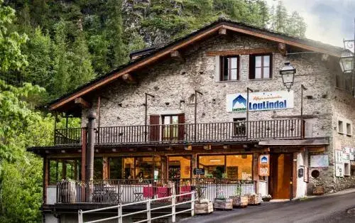 Rifugio Lou Lindal Rifugio Lou Lindal
