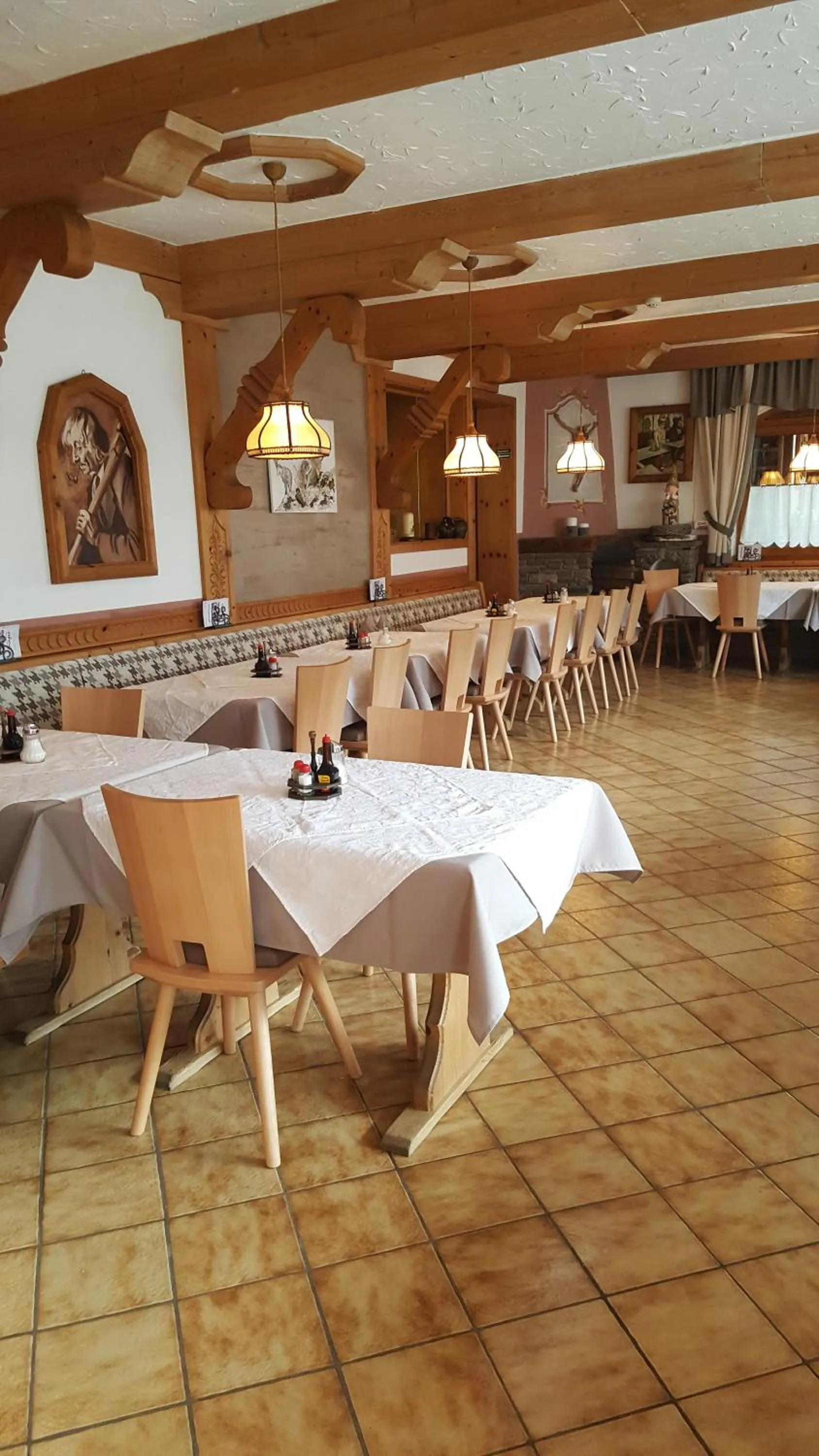 Restaurant/places to eat in Pension Singer