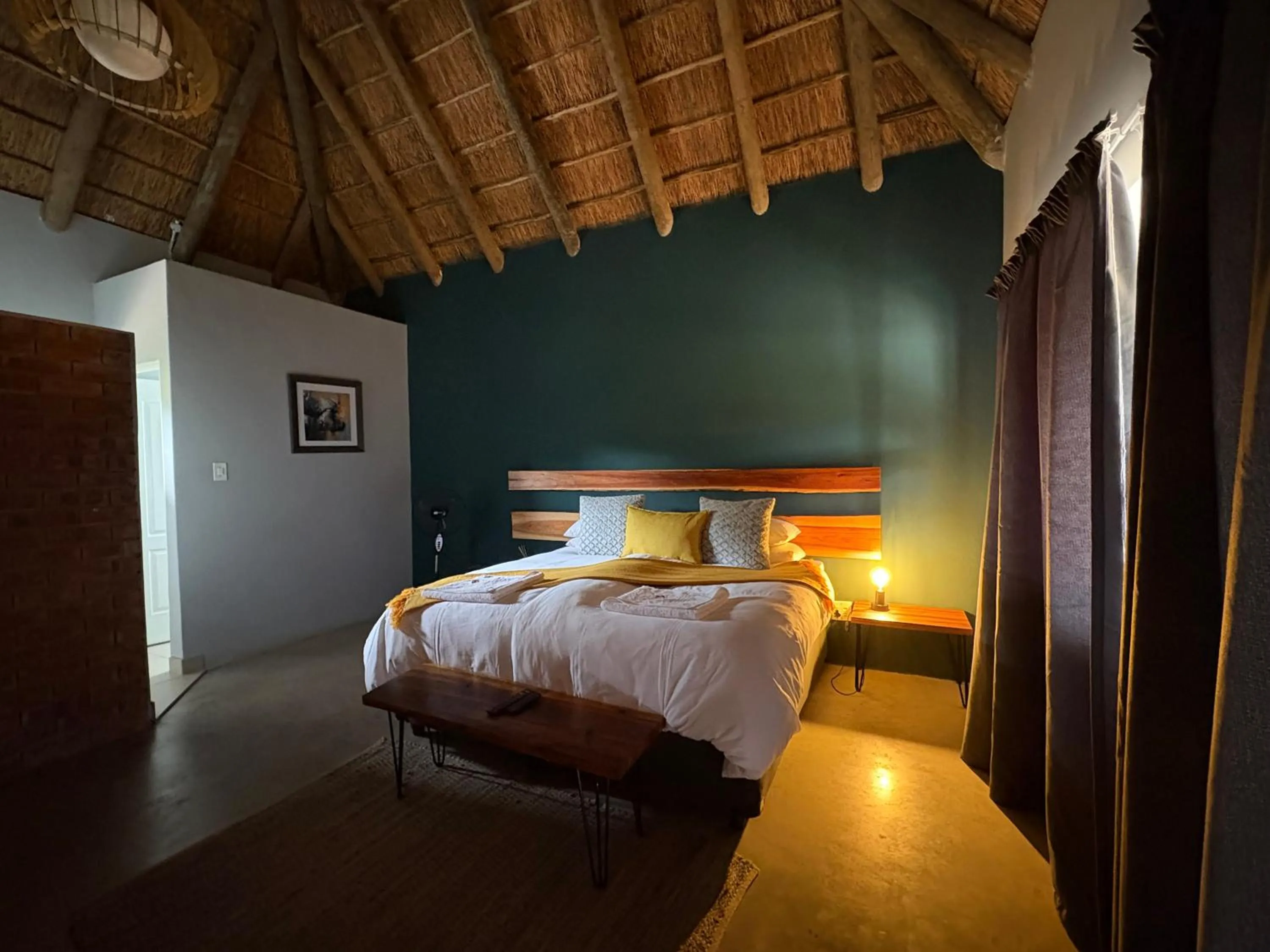 Bed in Klein Karoo Game Lodge