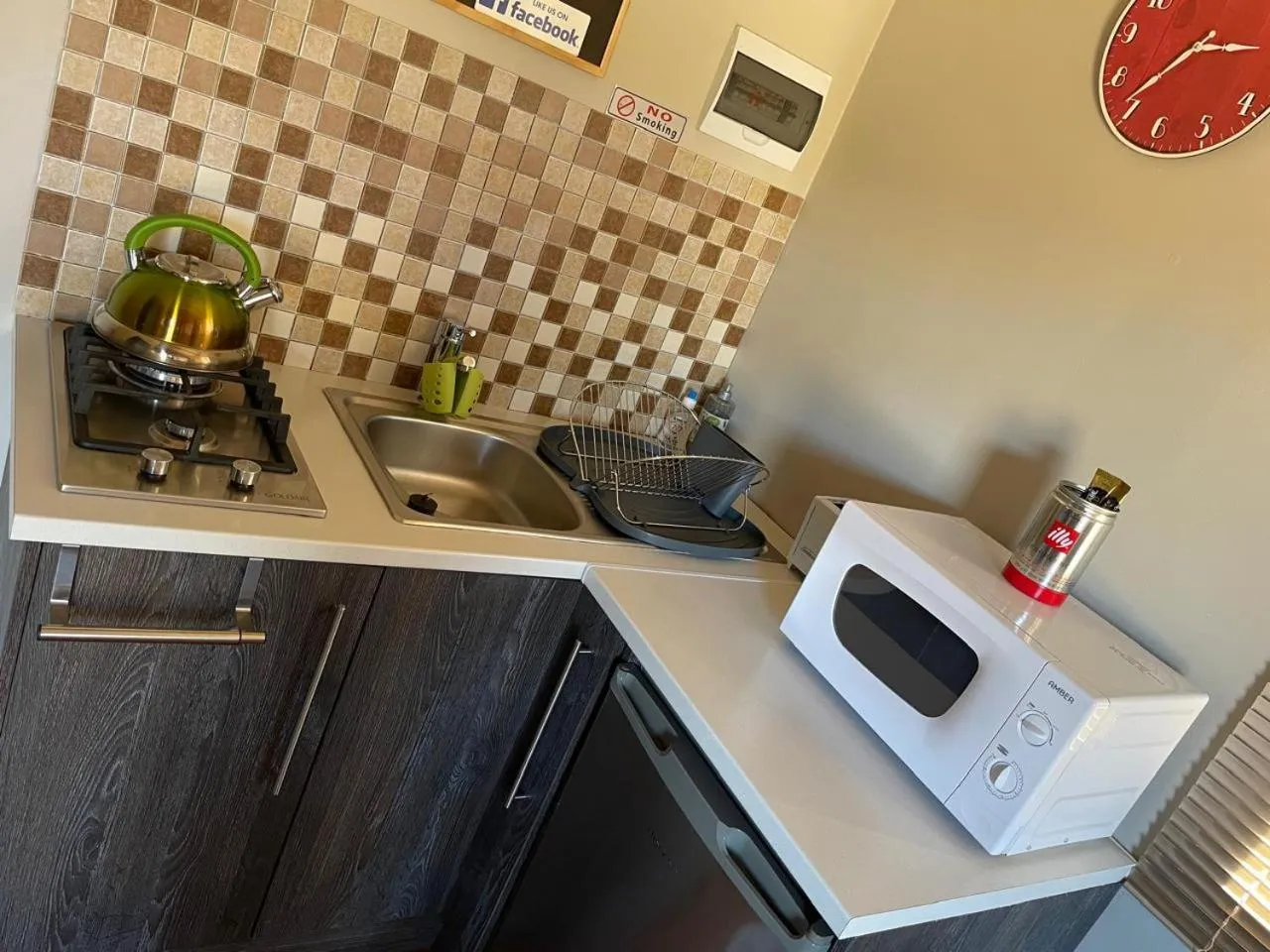 Kitchen or kitchenette in Klein Karoo Game Lodge