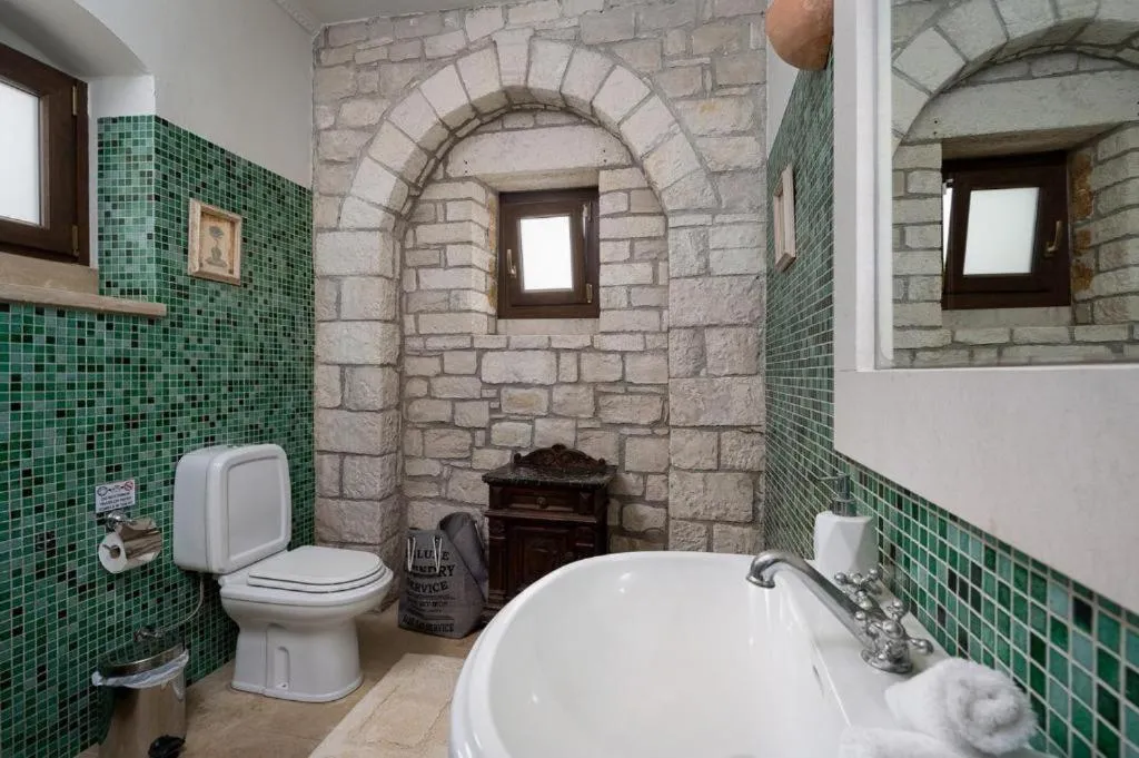 Orelia Cretan Deluxe Apartments