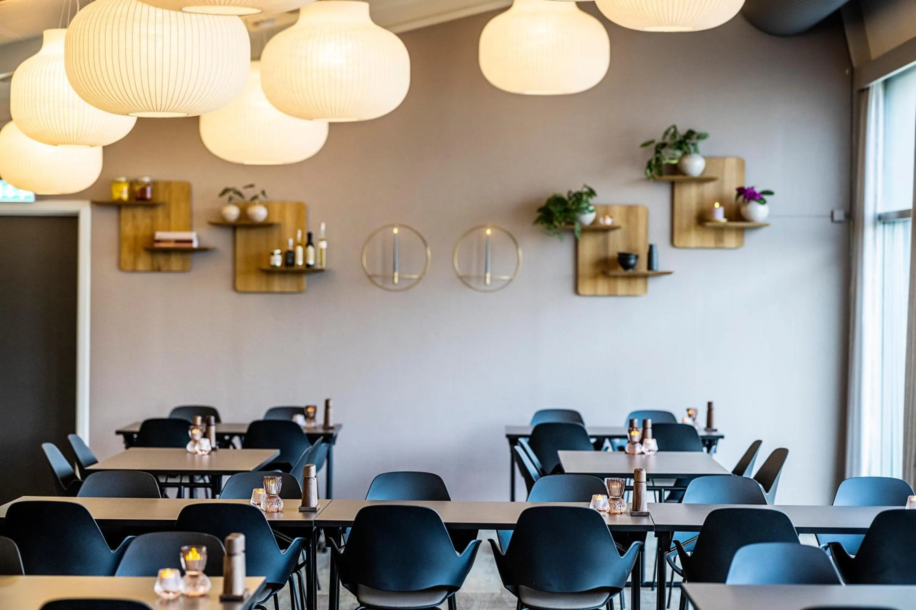 Restaurant/places to eat in Idrættens Hus Hotel og Konference