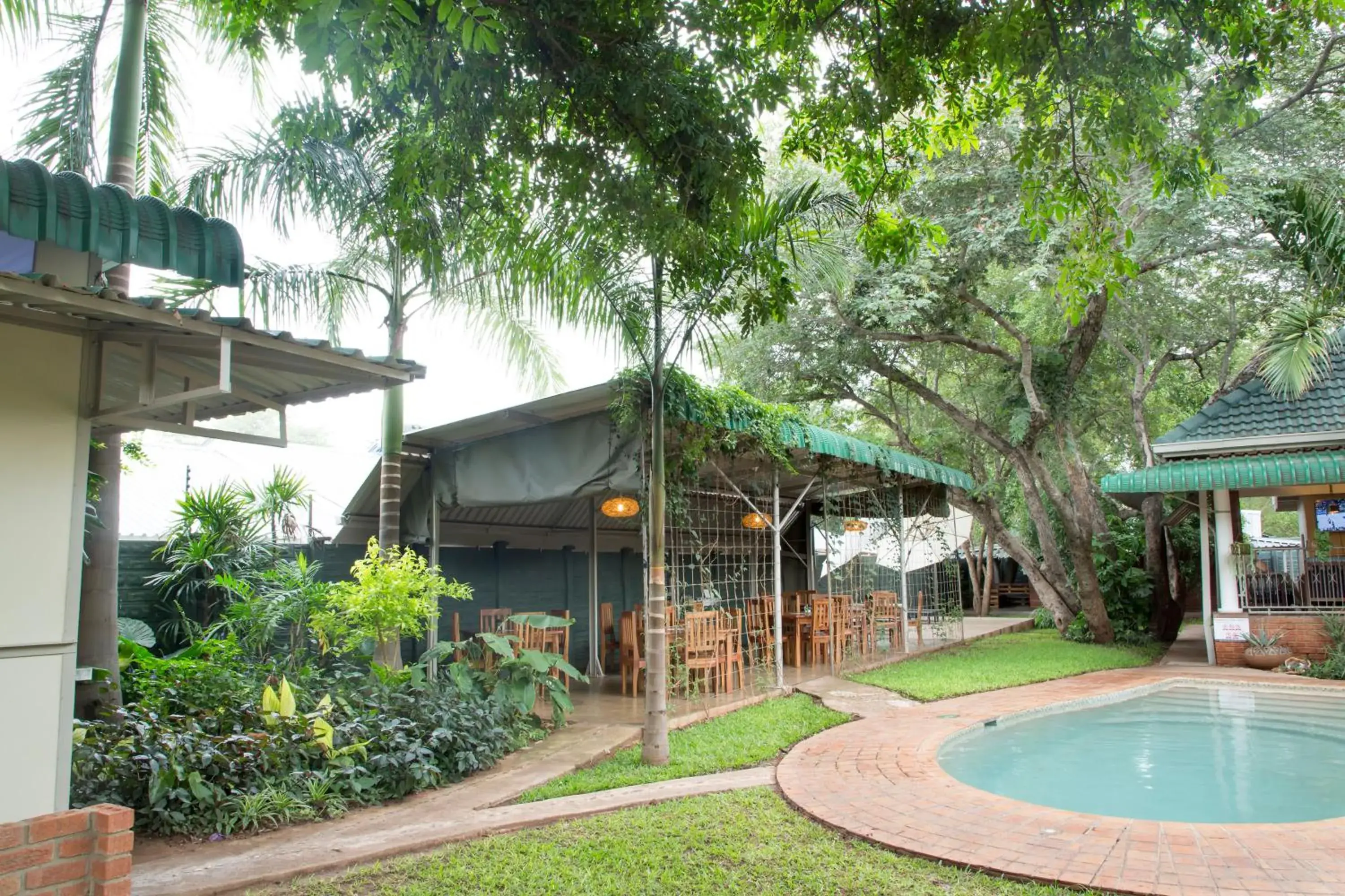 Garden view in Livingstone Lodge Garden view in Livingstone Lodge