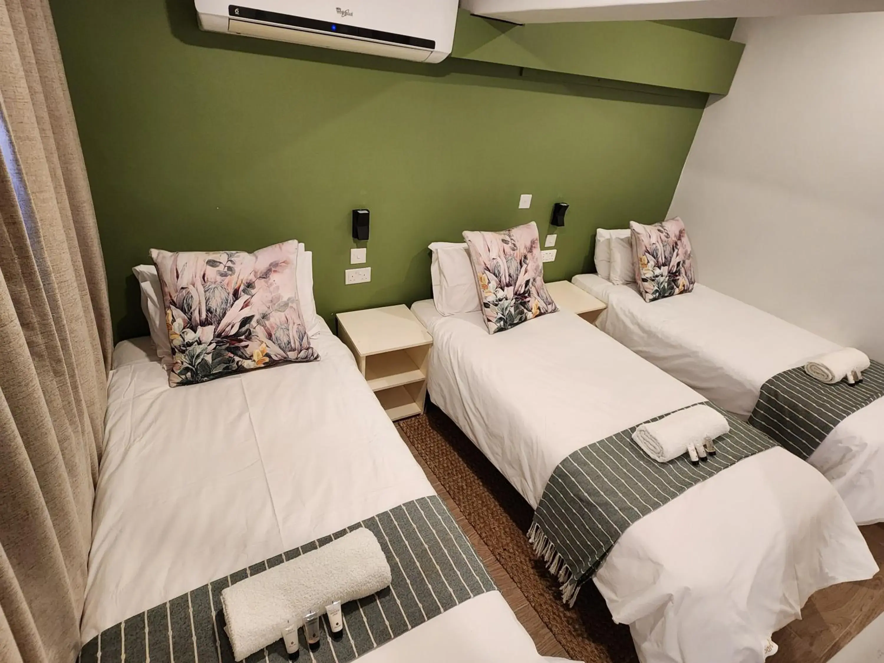 Bedroom, Bed in Livingstone Lodge Bedroom, Bed in Livingstone Lodge