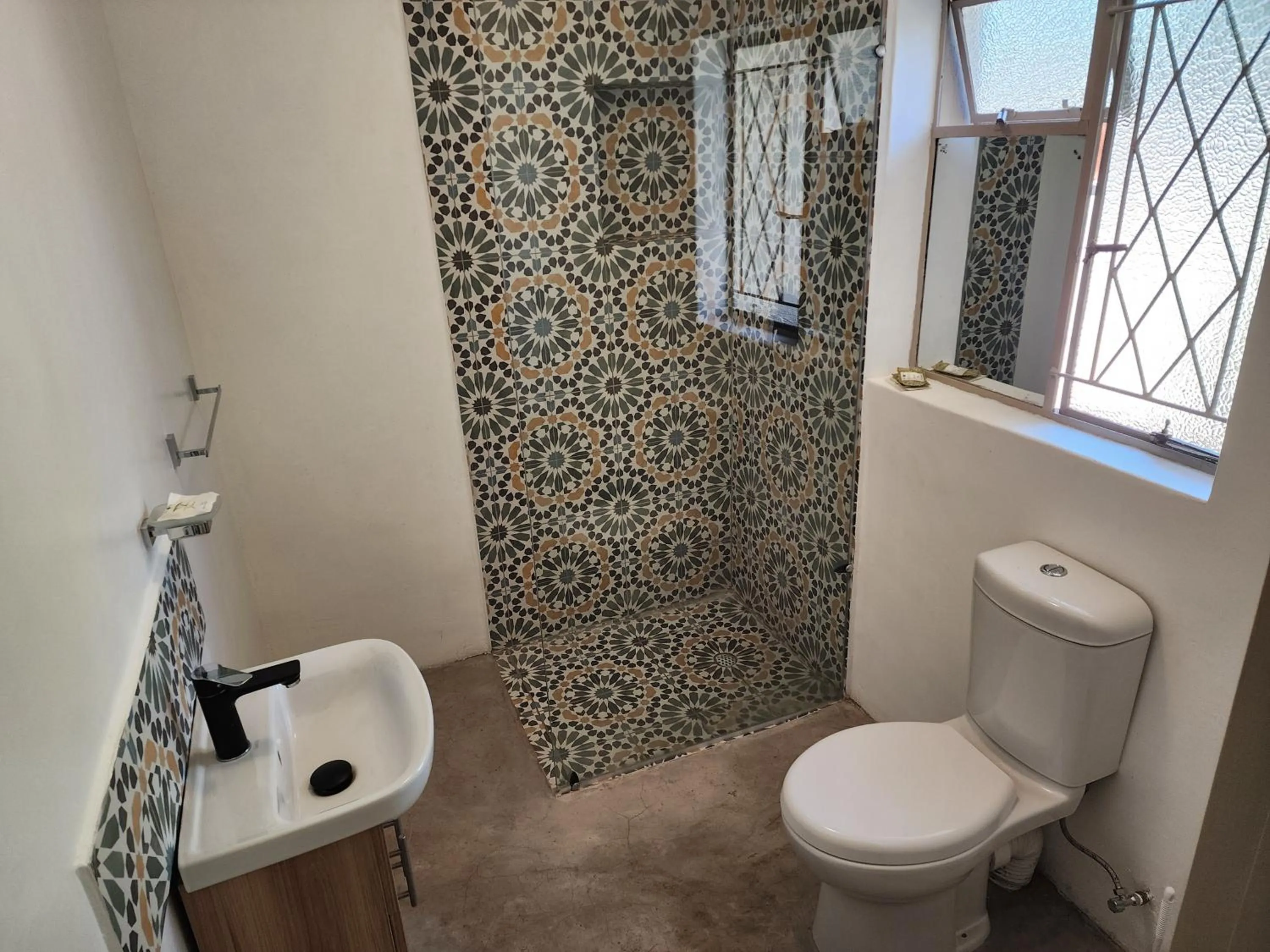 Shower in Livingstone Lodge