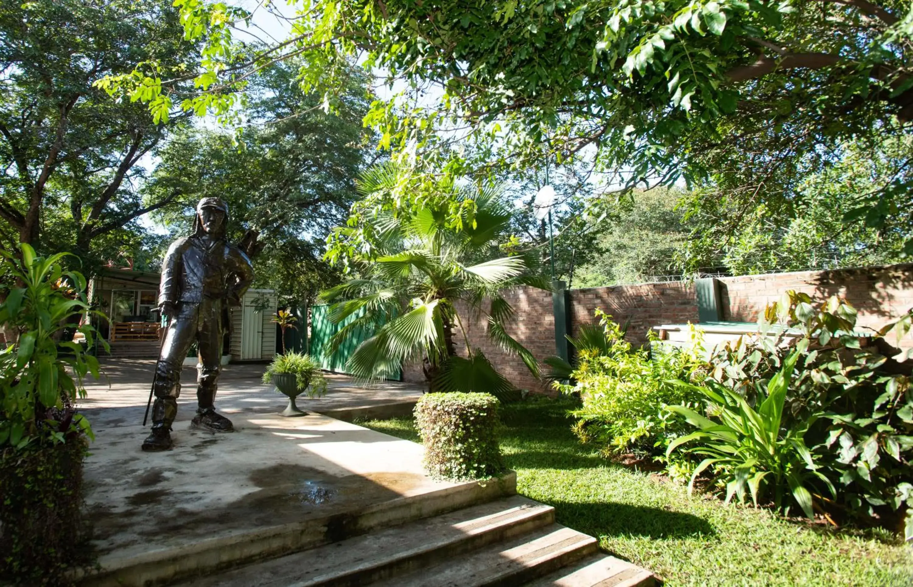 Facade/entrance in Livingstone Lodge Facade/entrance in Livingstone Lodge