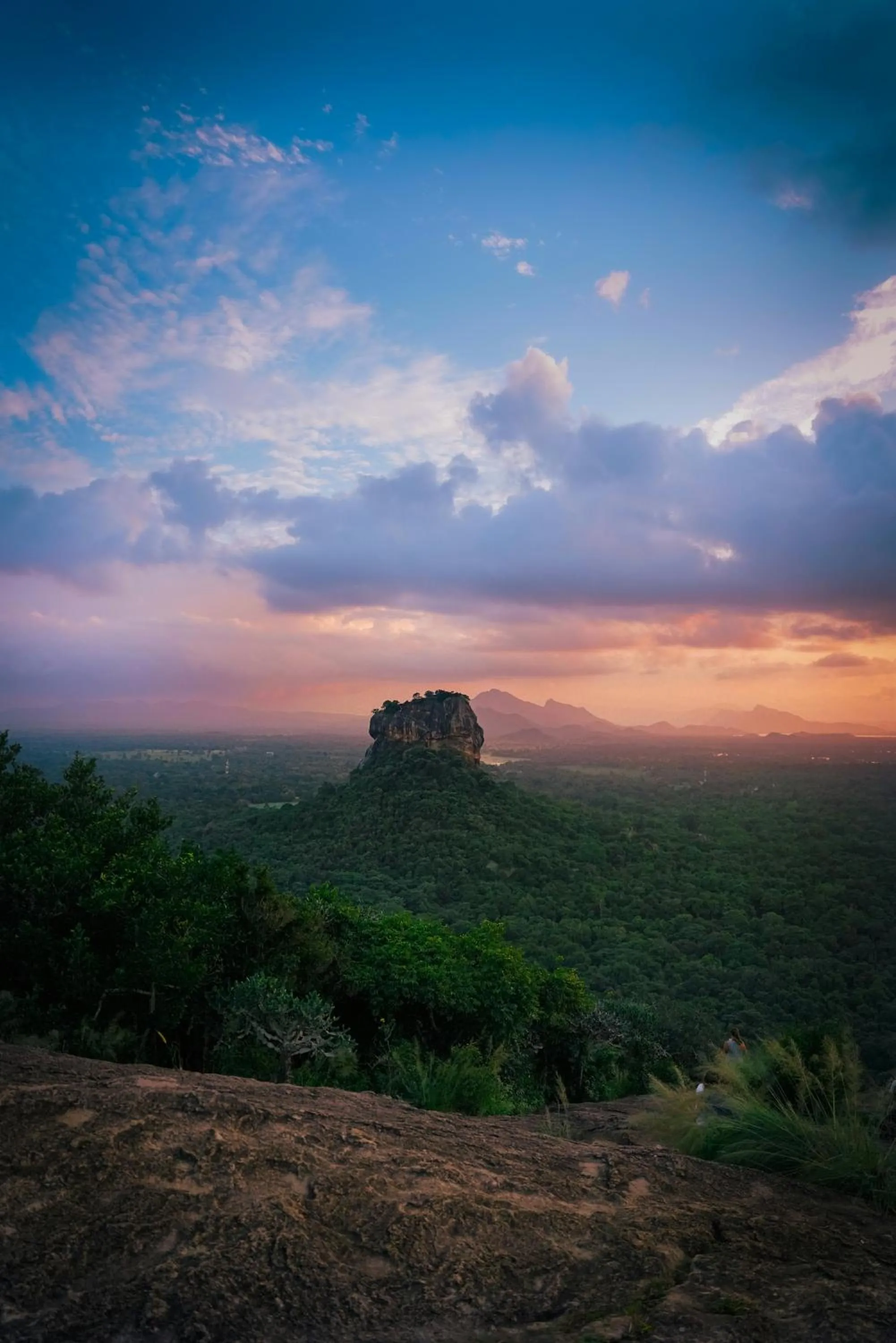 Mountain view in Lakmal Resort Sigiriya