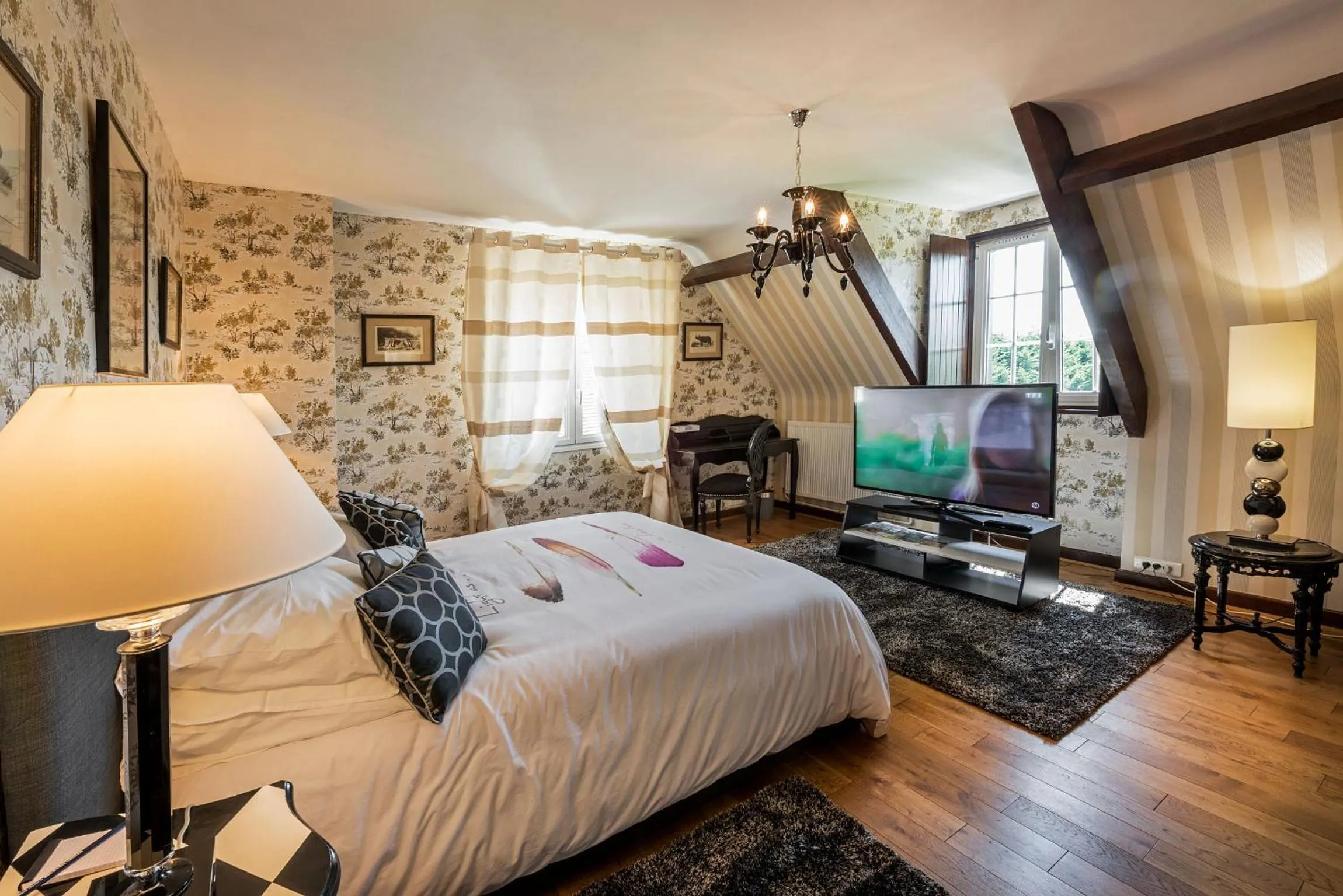 Bedroom, Bed in Domaine du Bois des Anges