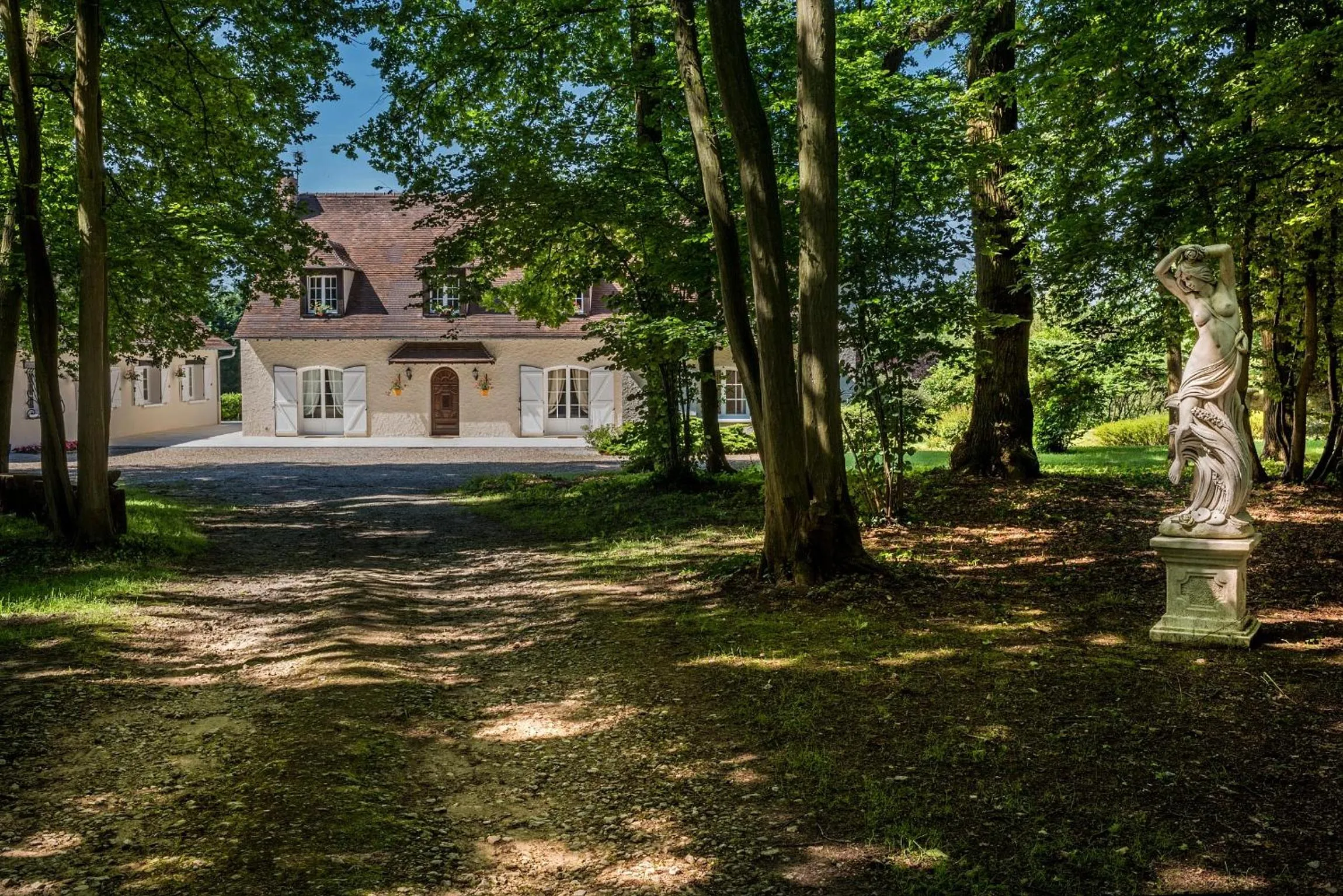 Facade/entrance in Domaine du Bois des Anges