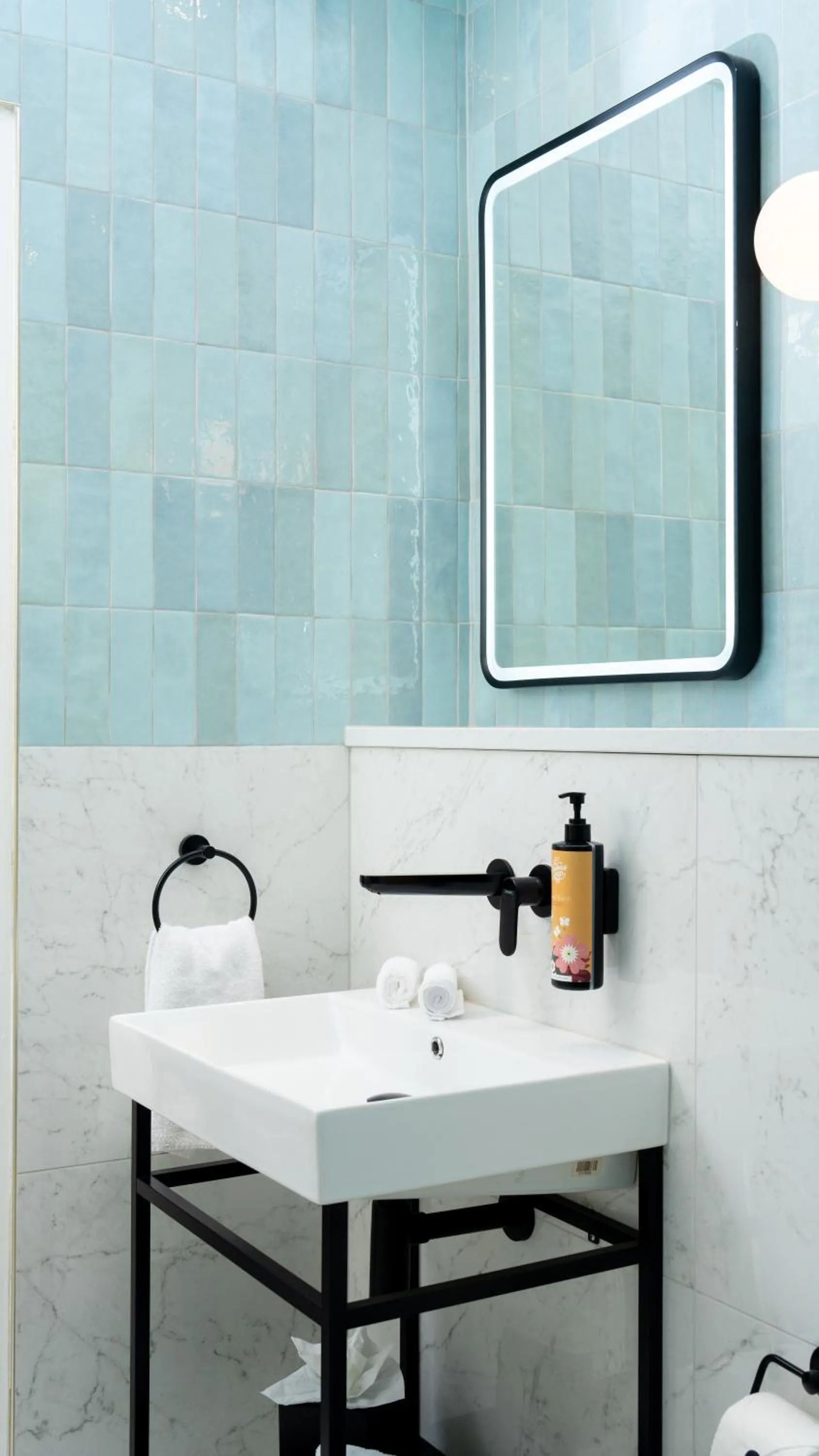 Bathroom in The Fleet