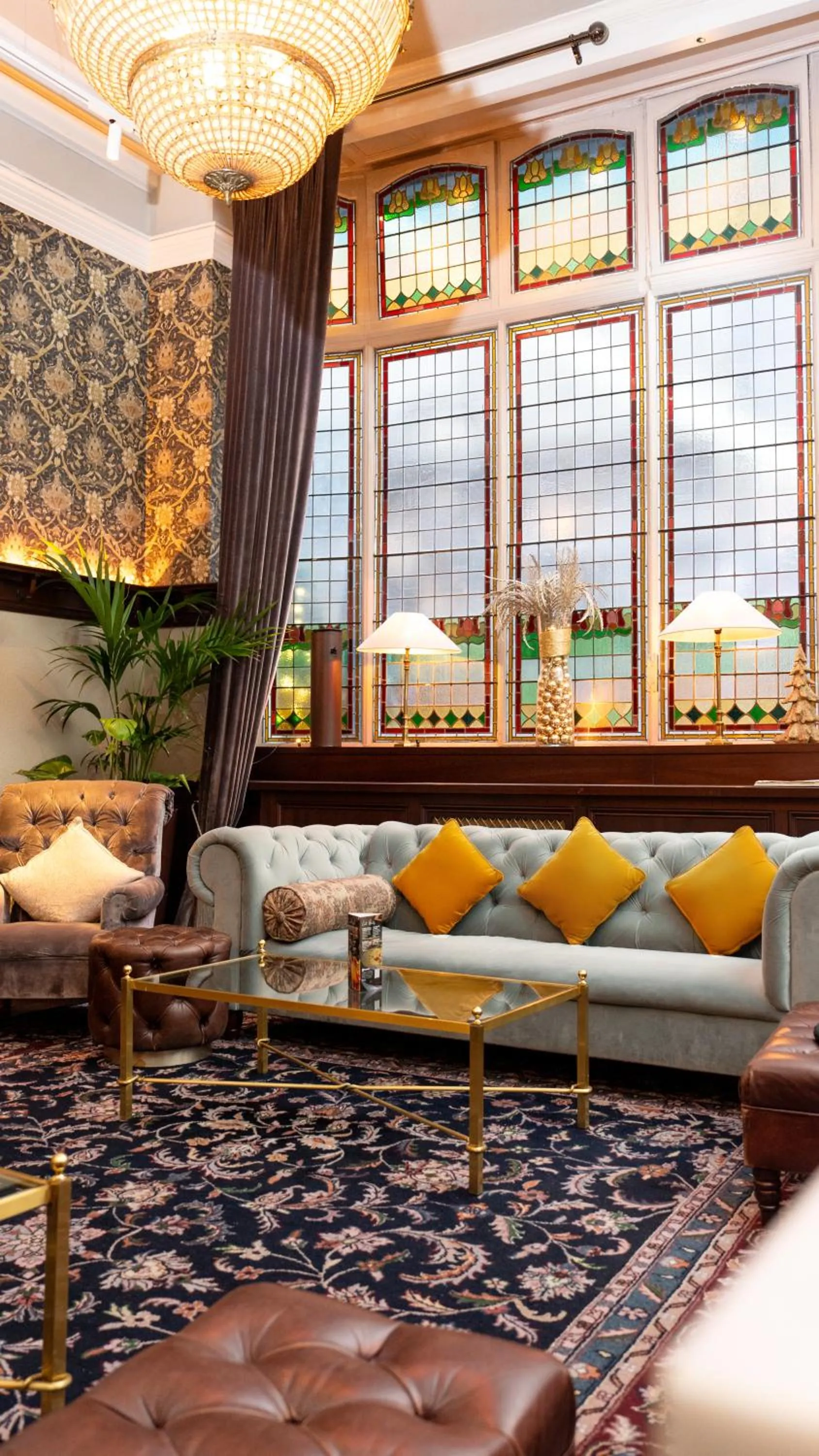 Lobby or reception in The Fleet