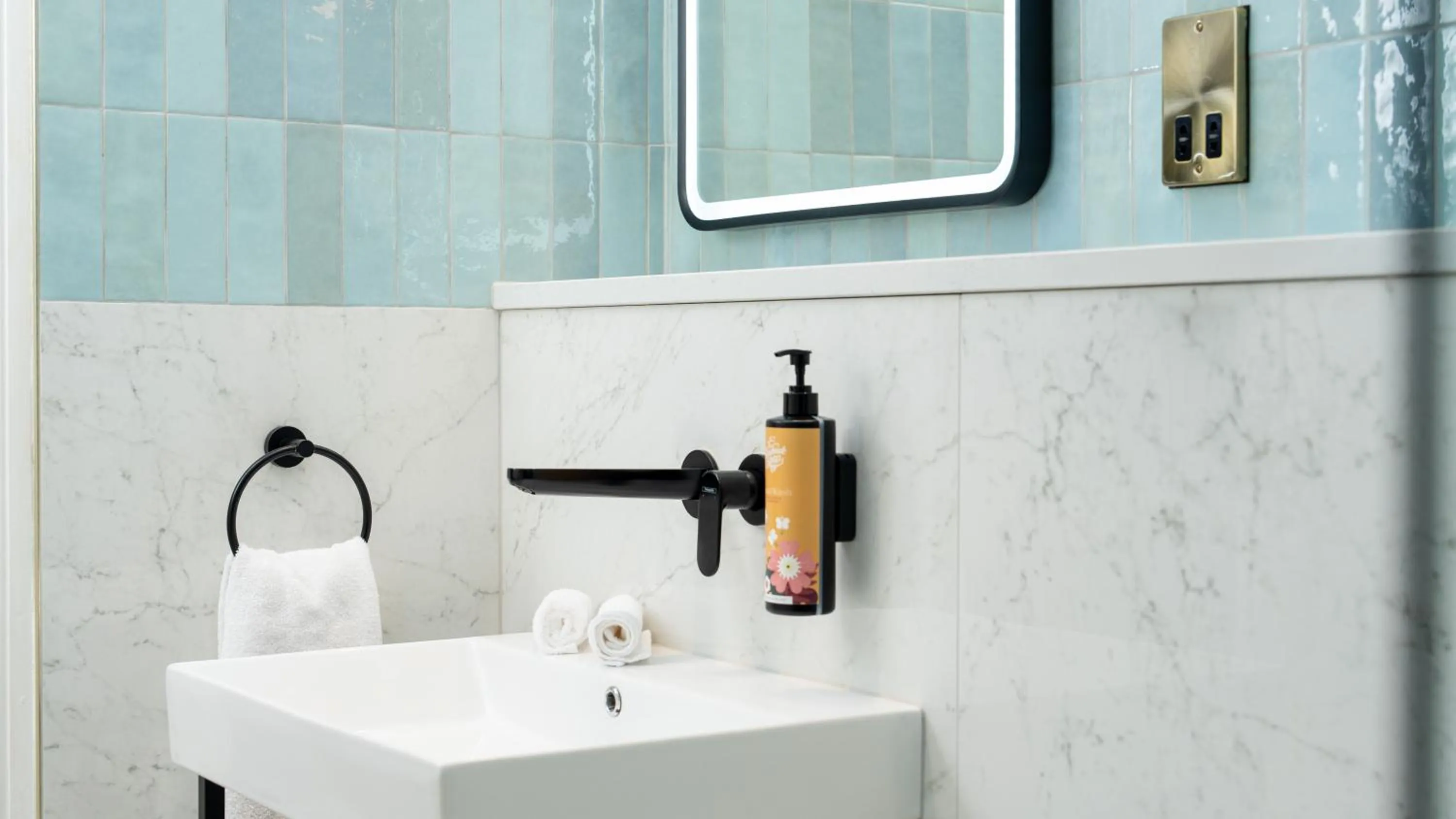 Bathroom in The Fleet