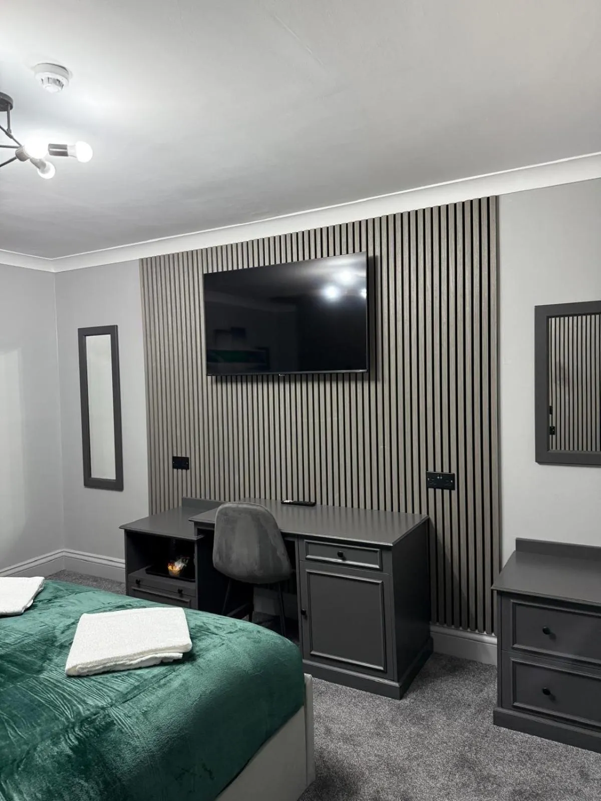 Bed in The Jacobean Hotel