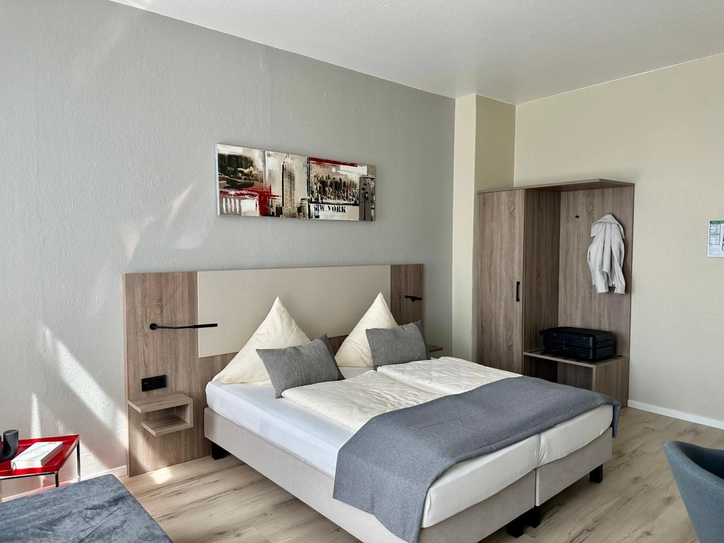 Bedroom, Bed in City Hotel Hameln