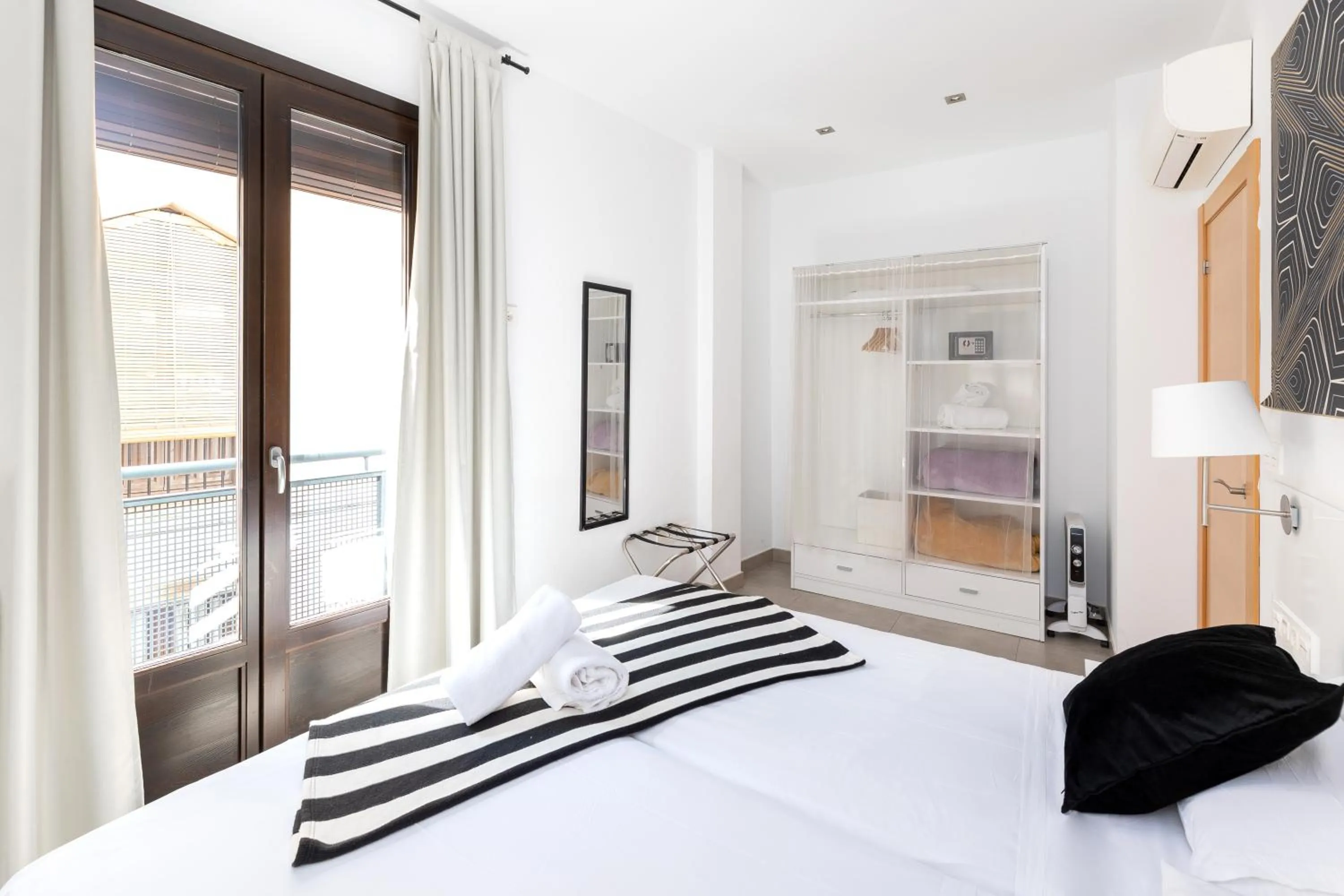 Bed in Nest Flats Granada