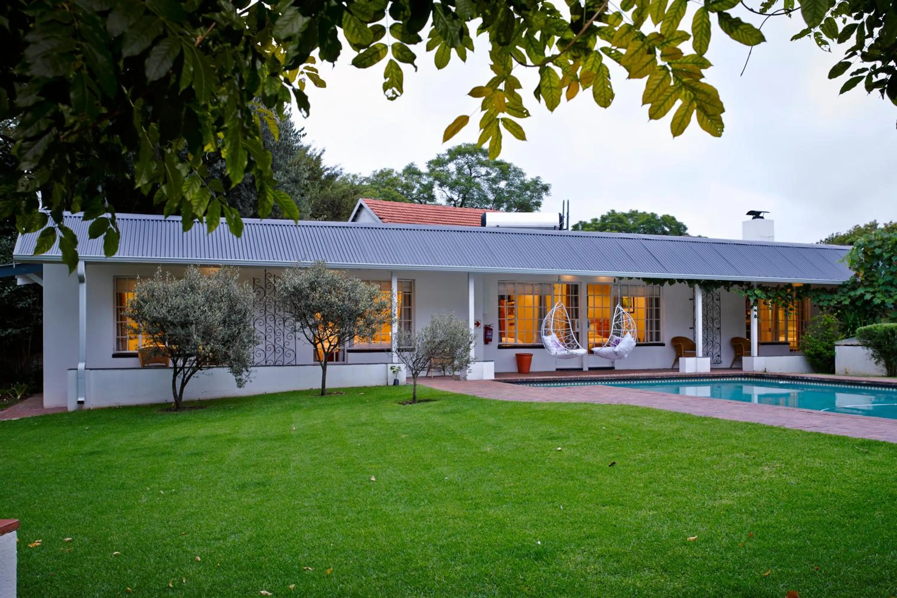Stirling Legacy House BnB