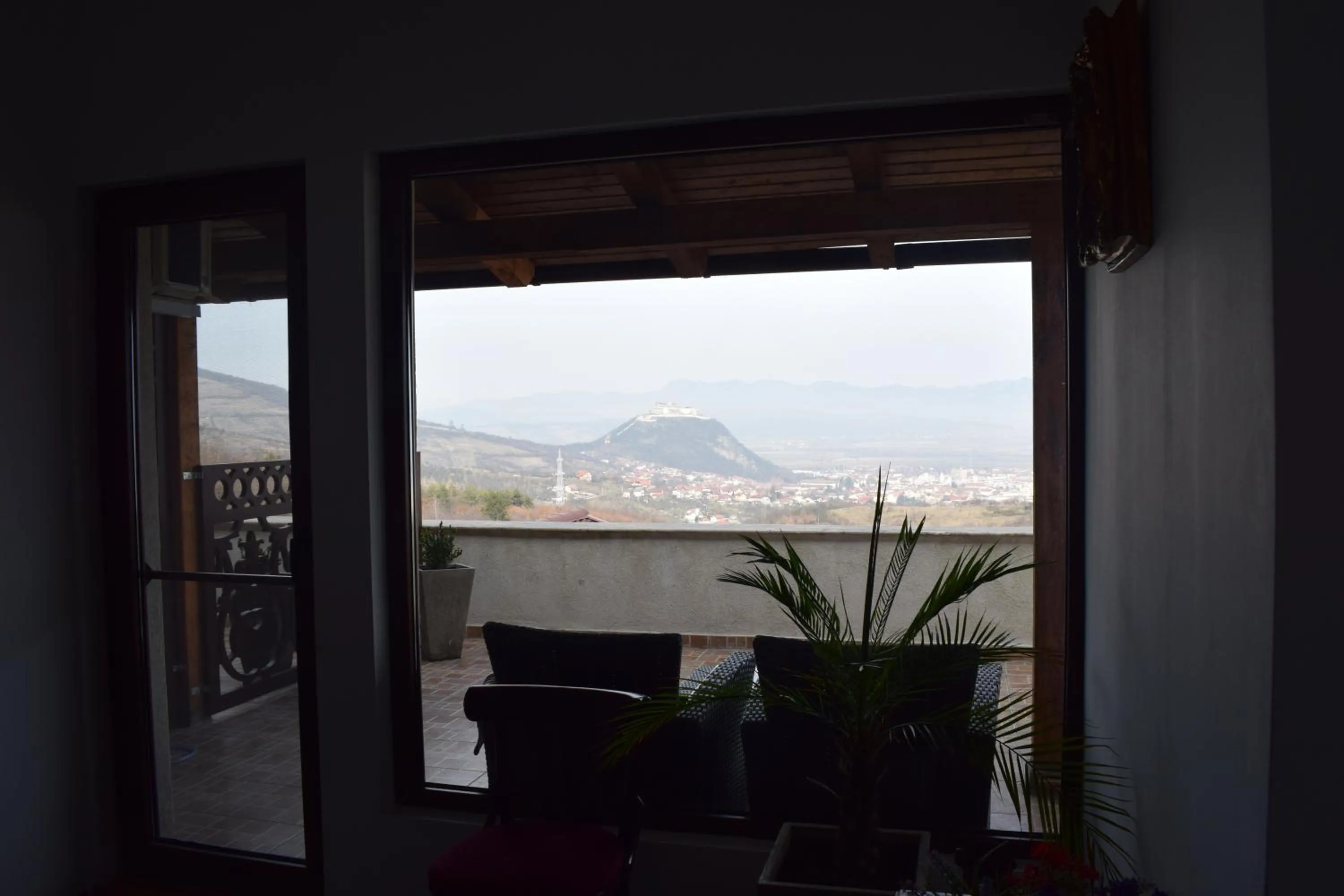 Restaurant/places to eat in Hanu lu Mos Opinca