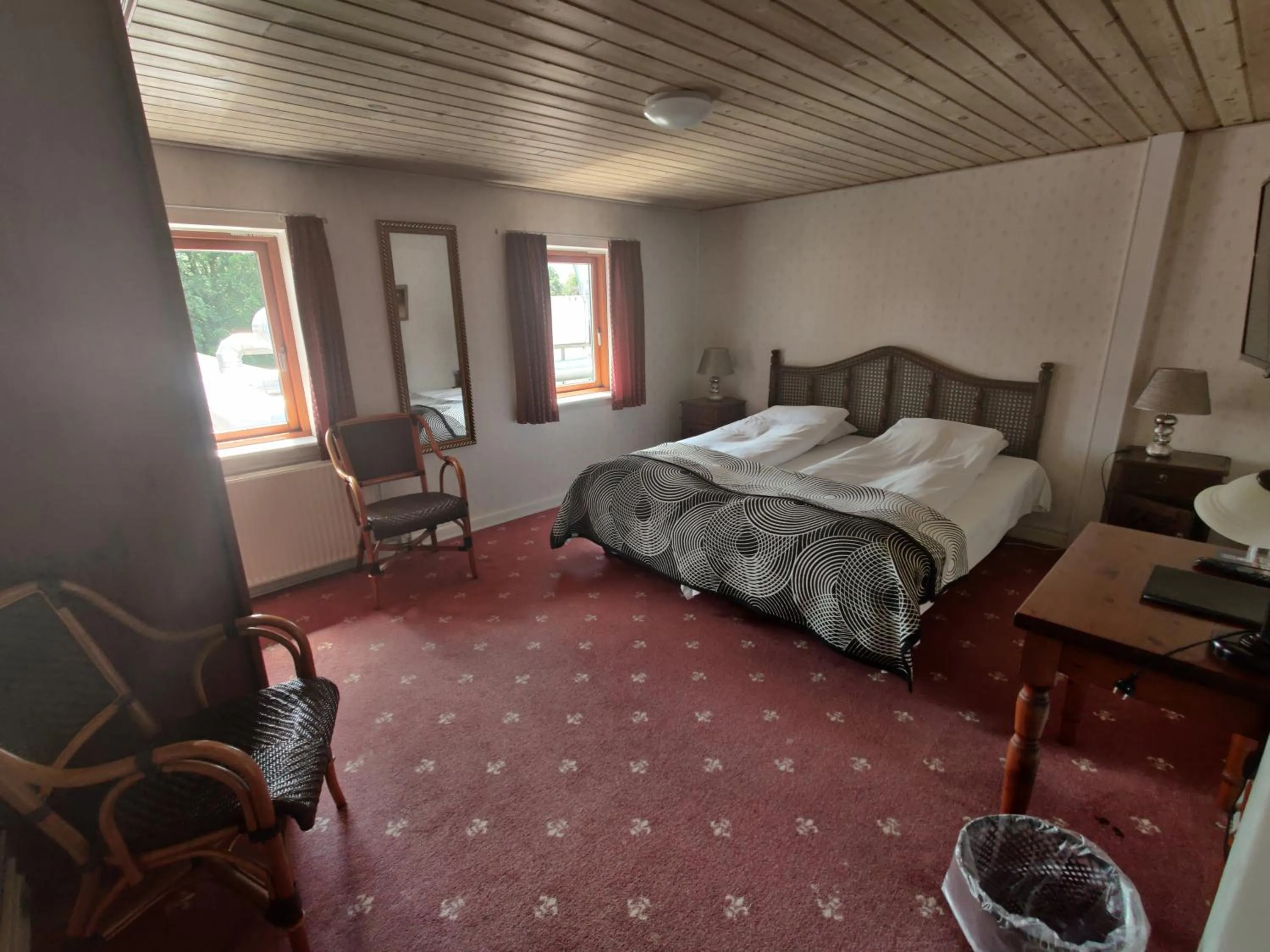 Bed in Sdr. Omme Kro & Hotel