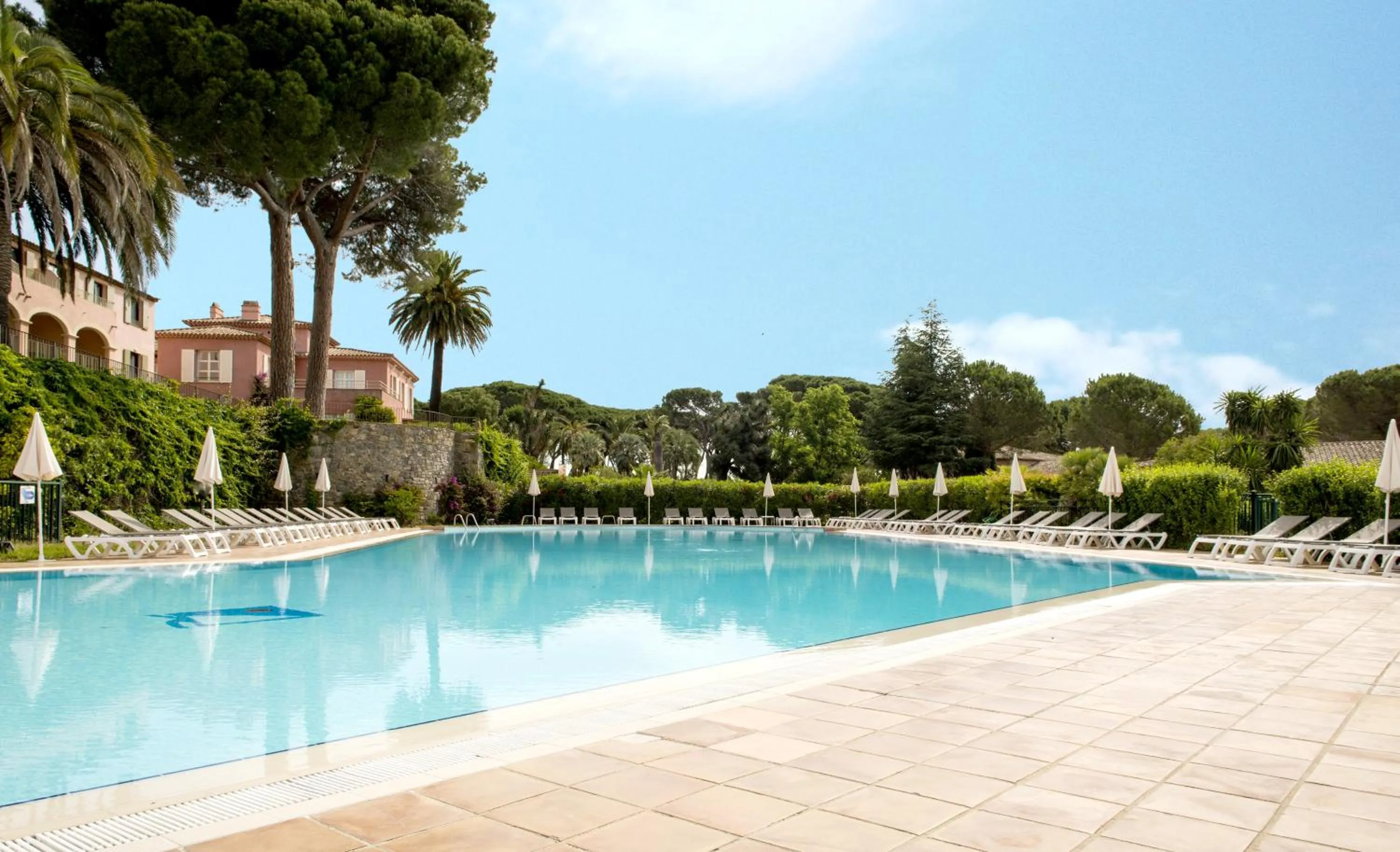 Swimming pool in Hôtel Les Jardins De Sainte-Maxime