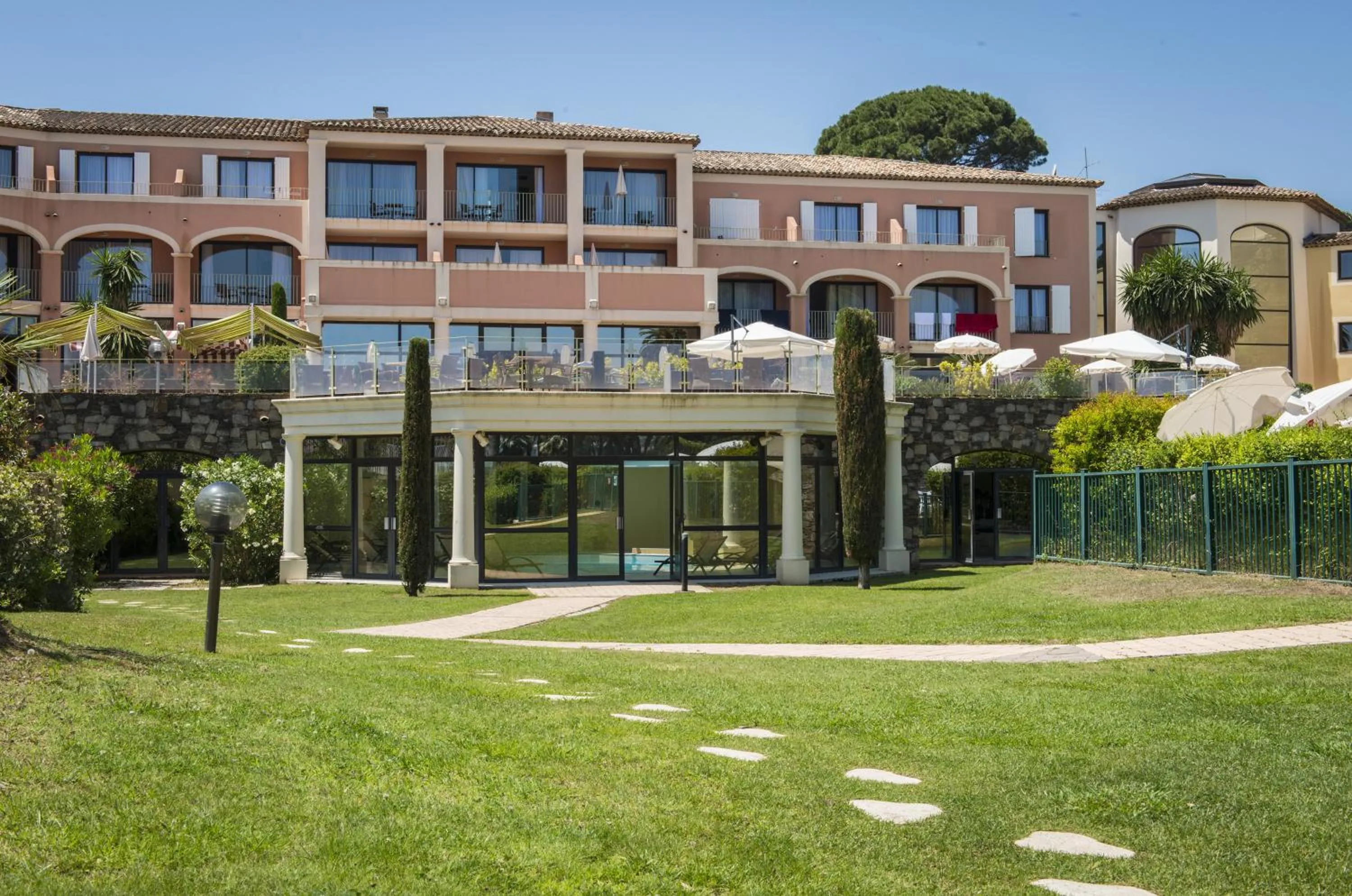 Property building in Hôtel Les Jardins De Sainte-Maxime