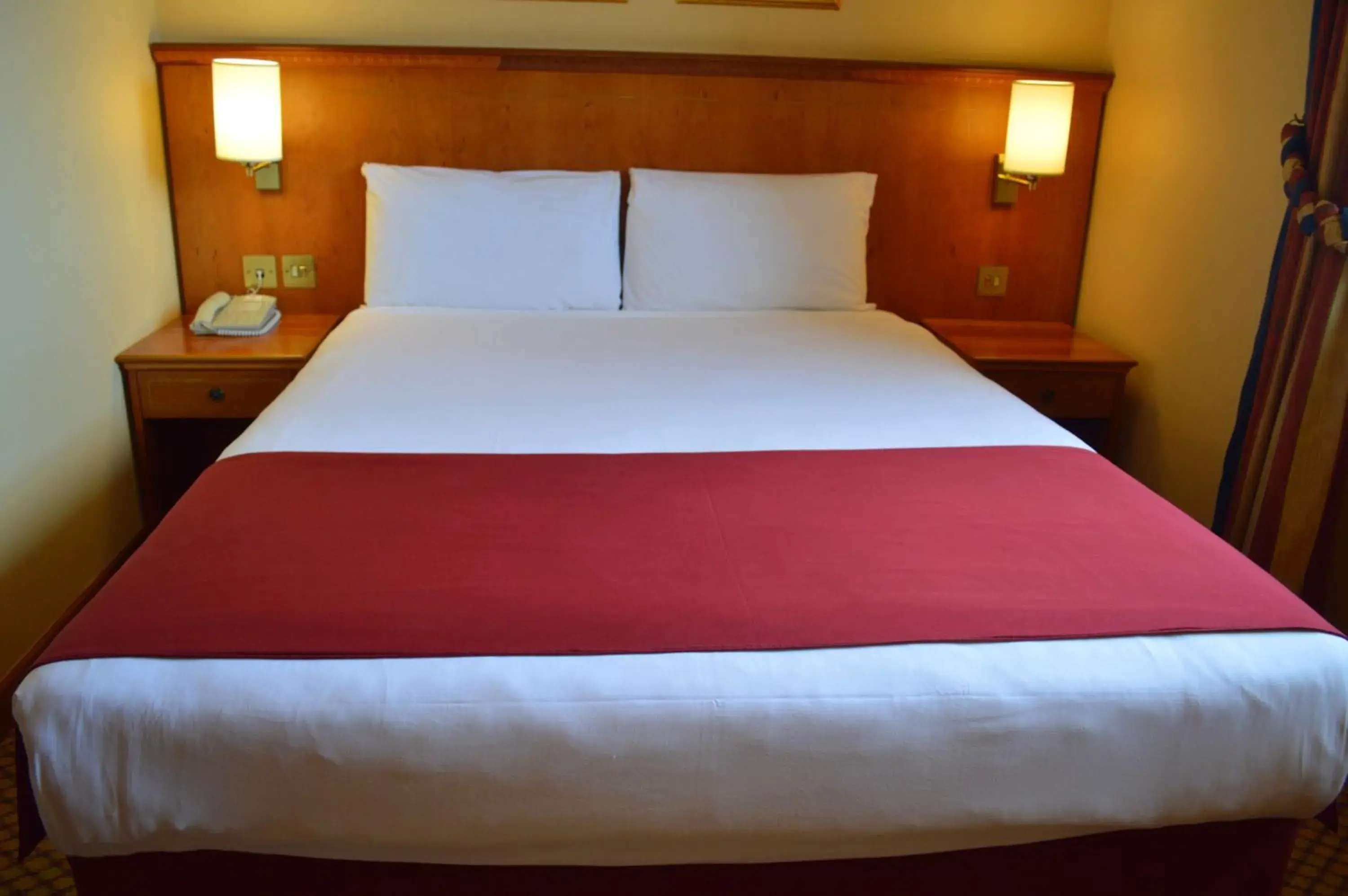 Bed in Savera Hotel South Ruislip Bed in Savera Hotel South Ruislip