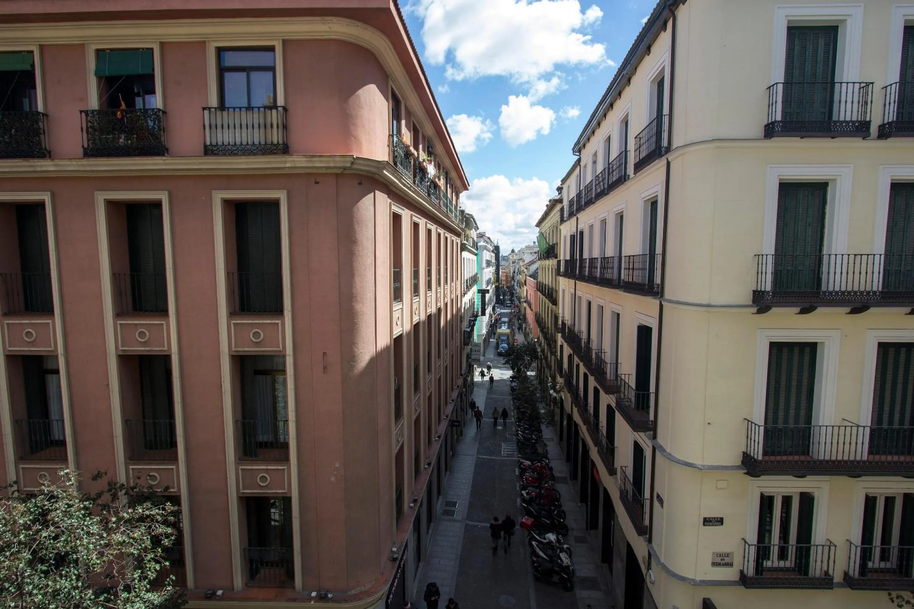 Neighbourhood in AVA Rooms