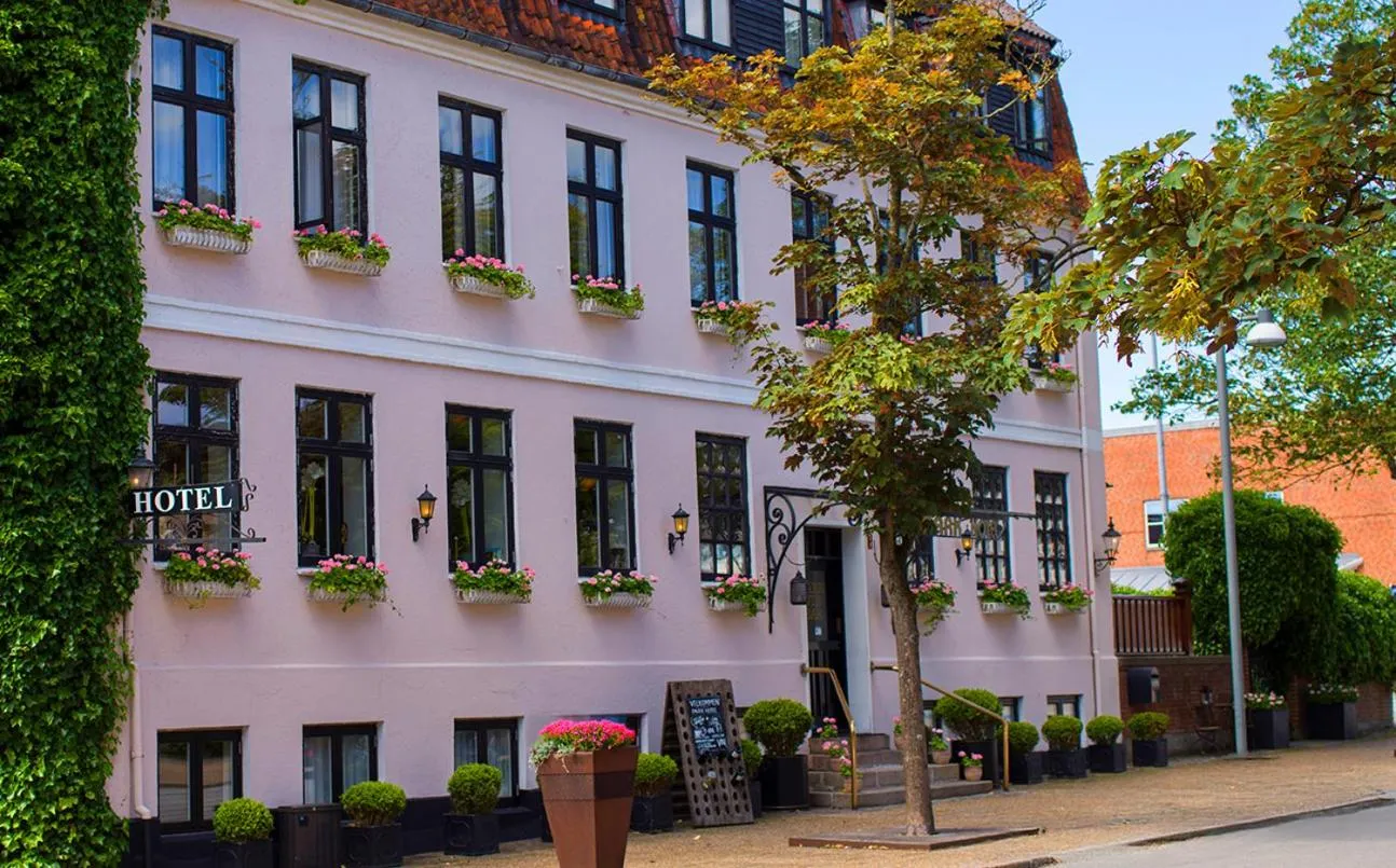 Facade/entrance in Park Hotel & Vinbar