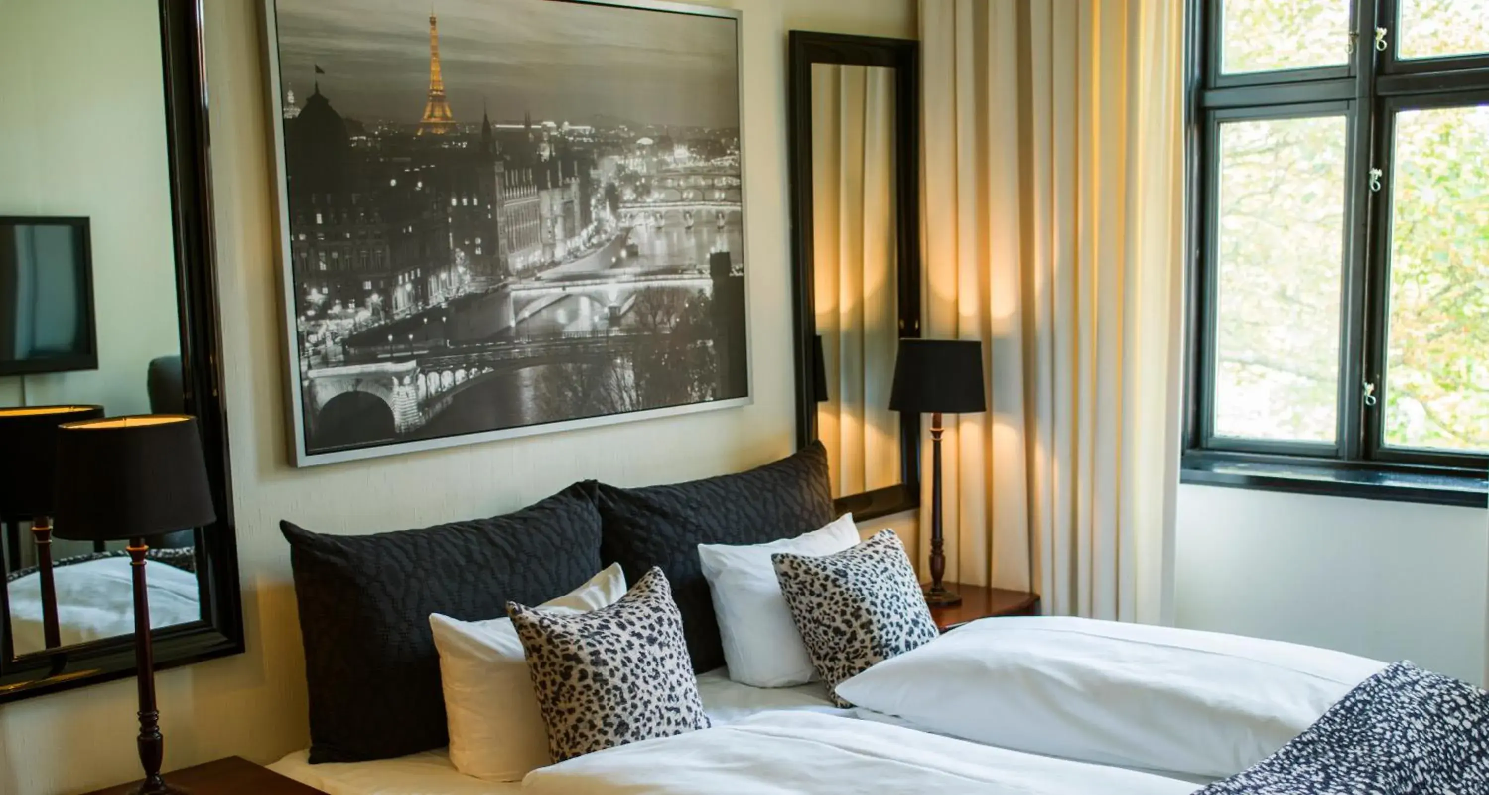 Superior Double Room with Private Bathroom in Park Hotel & Vinbar Superior Double Room with Private Bathroom in Park Hotel & Vinbar