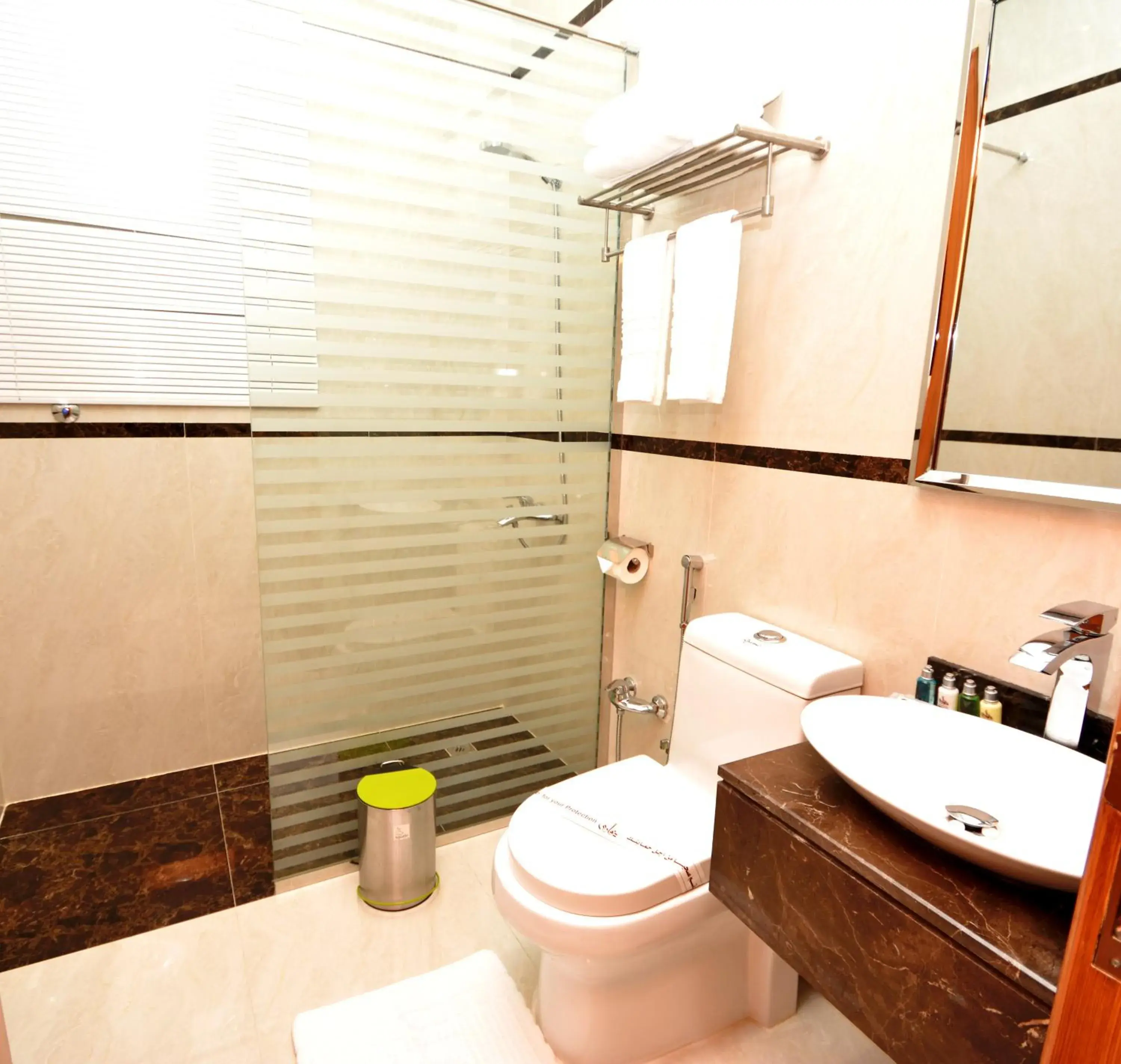 Superior Twin Room in Thwary Hotel Suites Superior Twin Room in Thwary Hotel Suites