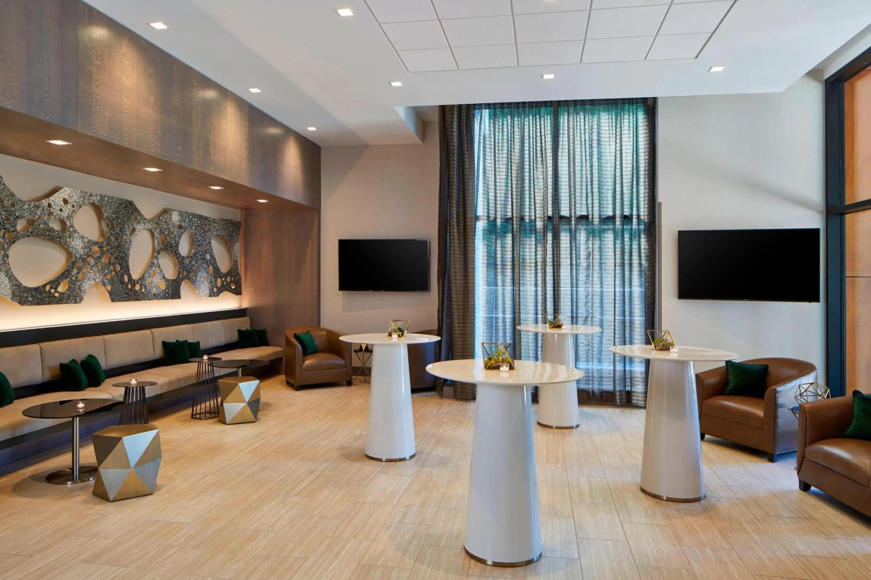 Meeting/conference room in AC Hotel by Marriott Seattle Bellevue/Downtown