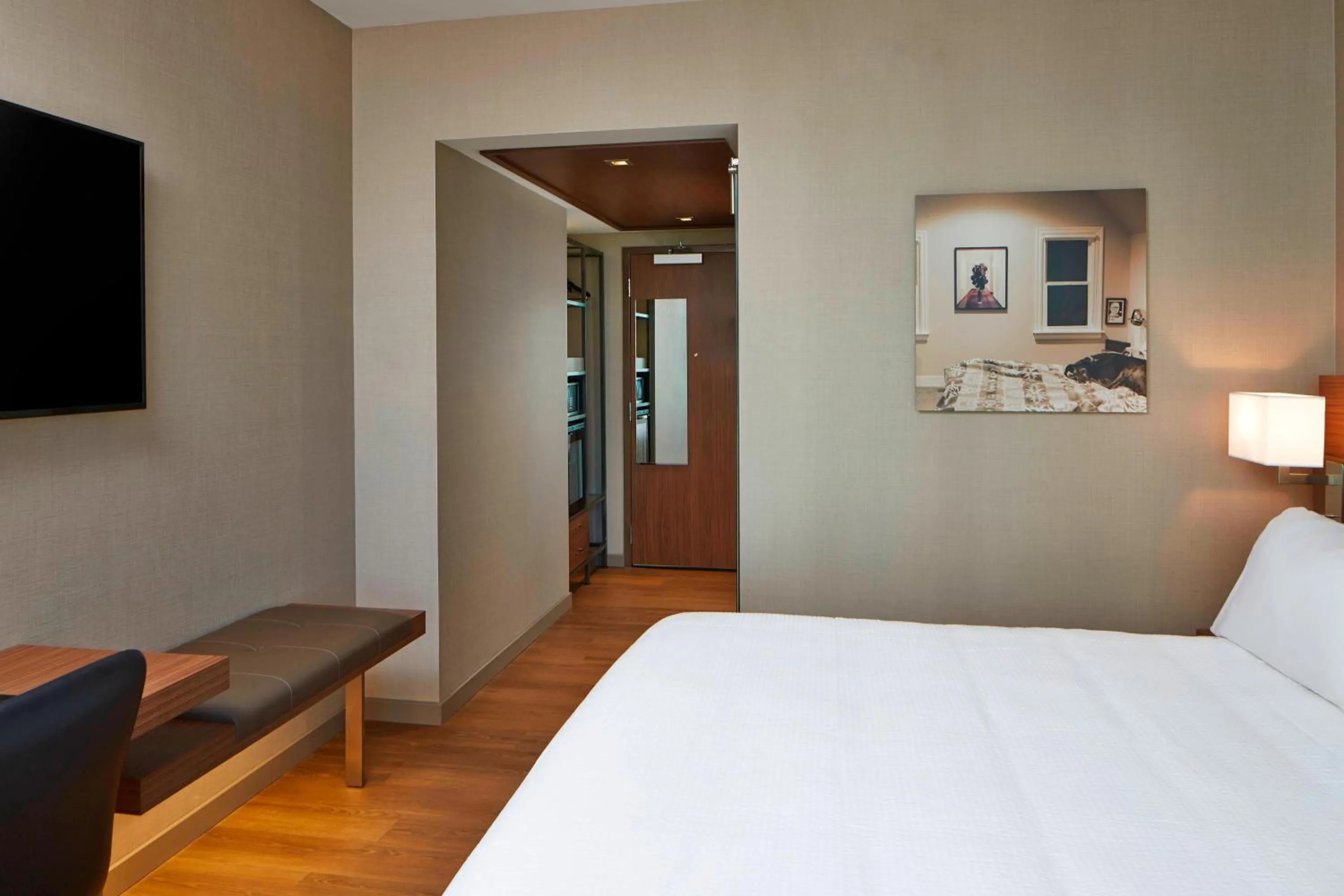 Photo of the whole room, Bed in AC Hotel by Marriott Seattle Bellevue/Downtown