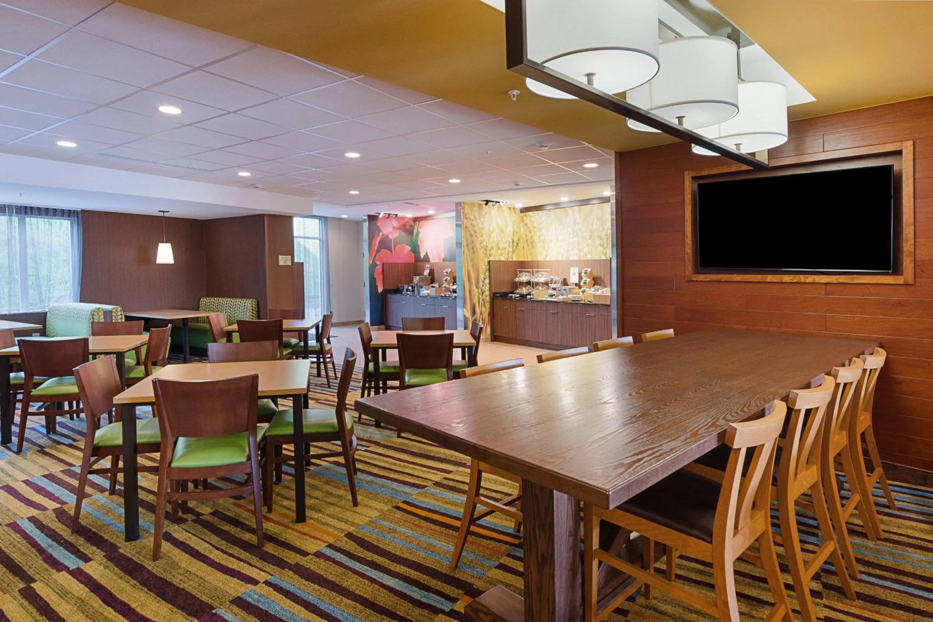 Restaurant/places to eat in Fairfield Inn & Suites by Marriott Abingdon