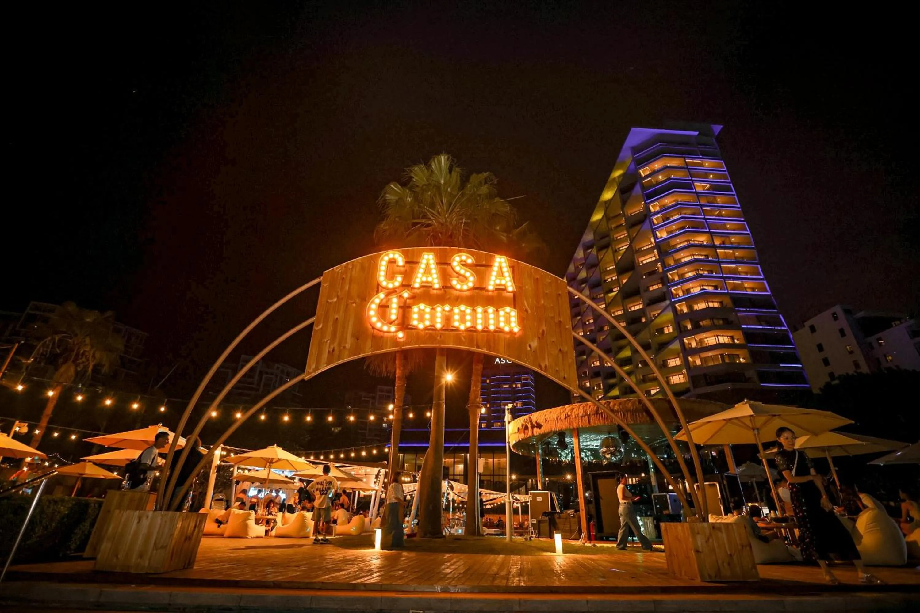 Lounge or bar in The Shanhaitian Resort Sanya, Autograph Collection