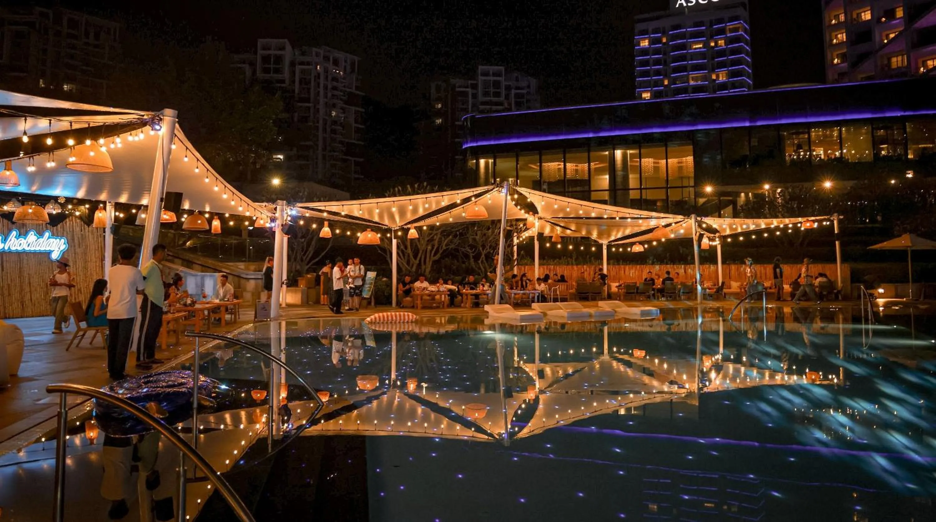 Lounge or bar in The Shanhaitian Resort Sanya, Autograph Collection